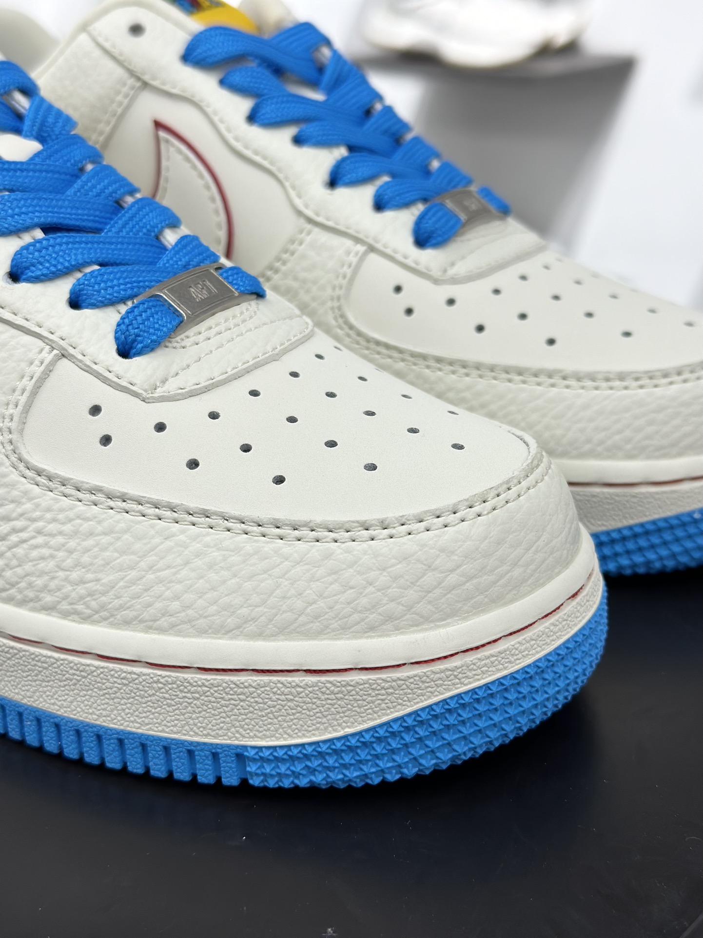 260 Nike Air Force 1‘07 Low 小黄人 白蓝金韵 空军一号低帮休闲板鞋 SC0601-566-Chinese UA Cheap High Quatity Brand Clothes Bags handbags Sneakers wholesale wholesaler seller from China Factory suppliers Fashion Clothing Shoes best Quality Beautiful Price 260 Nike Air Force 1‘07 Low 小黄人 白蓝金韵 空军一号低帮休闲板鞋 SC0601-566