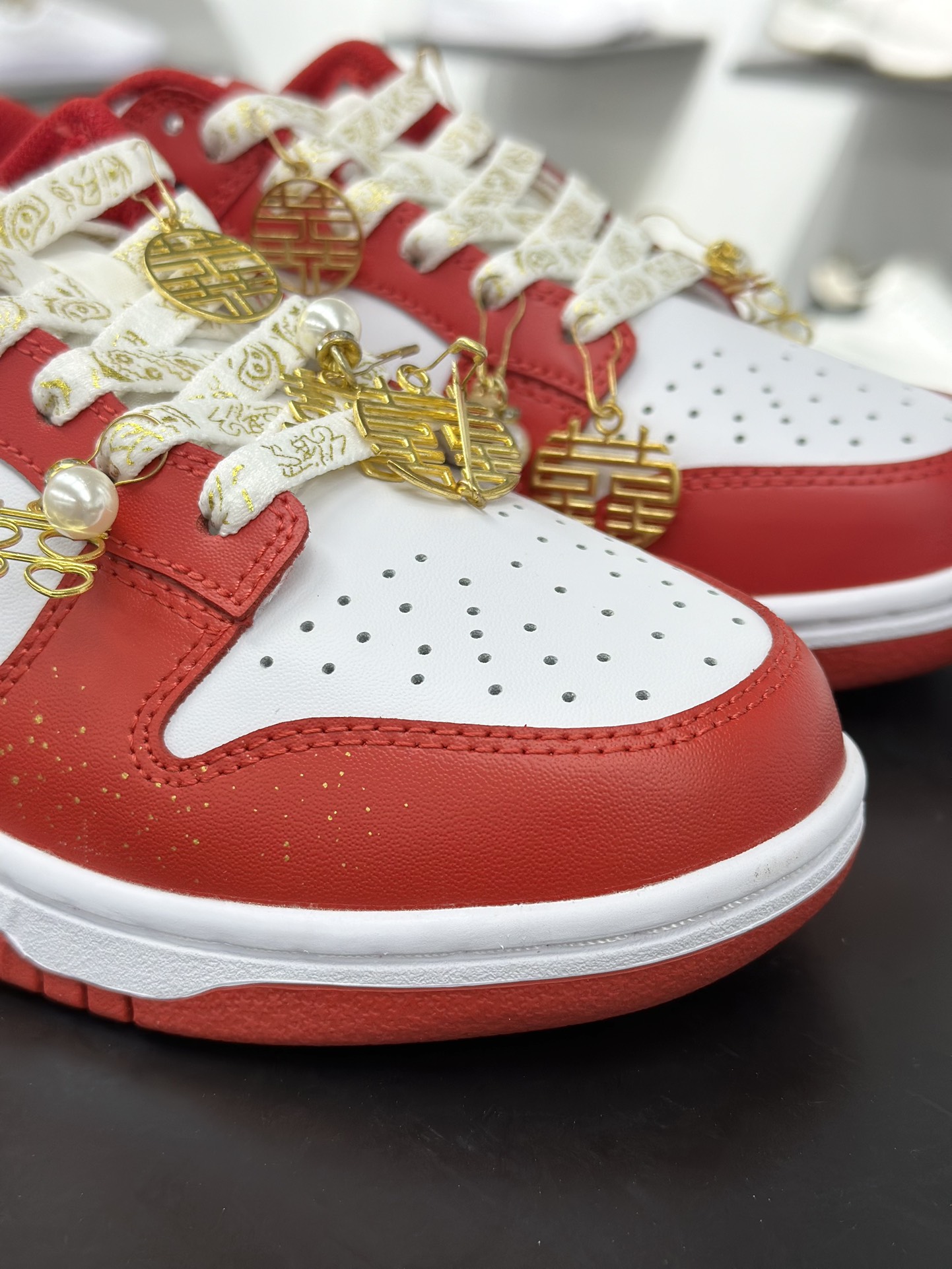 280 Nike SB Dunk Low 囍庆婚礼 FB9109-119-Chinese UA Cheap High Quatity Brand Clothes Bags handbags Sneakers wholesale wholesaler seller from China Factory suppliers Fashion Clothing Shoes best Quality Beautiful Price 280 Nike SB Dunk Low 囍庆婚礼 FB9109-119