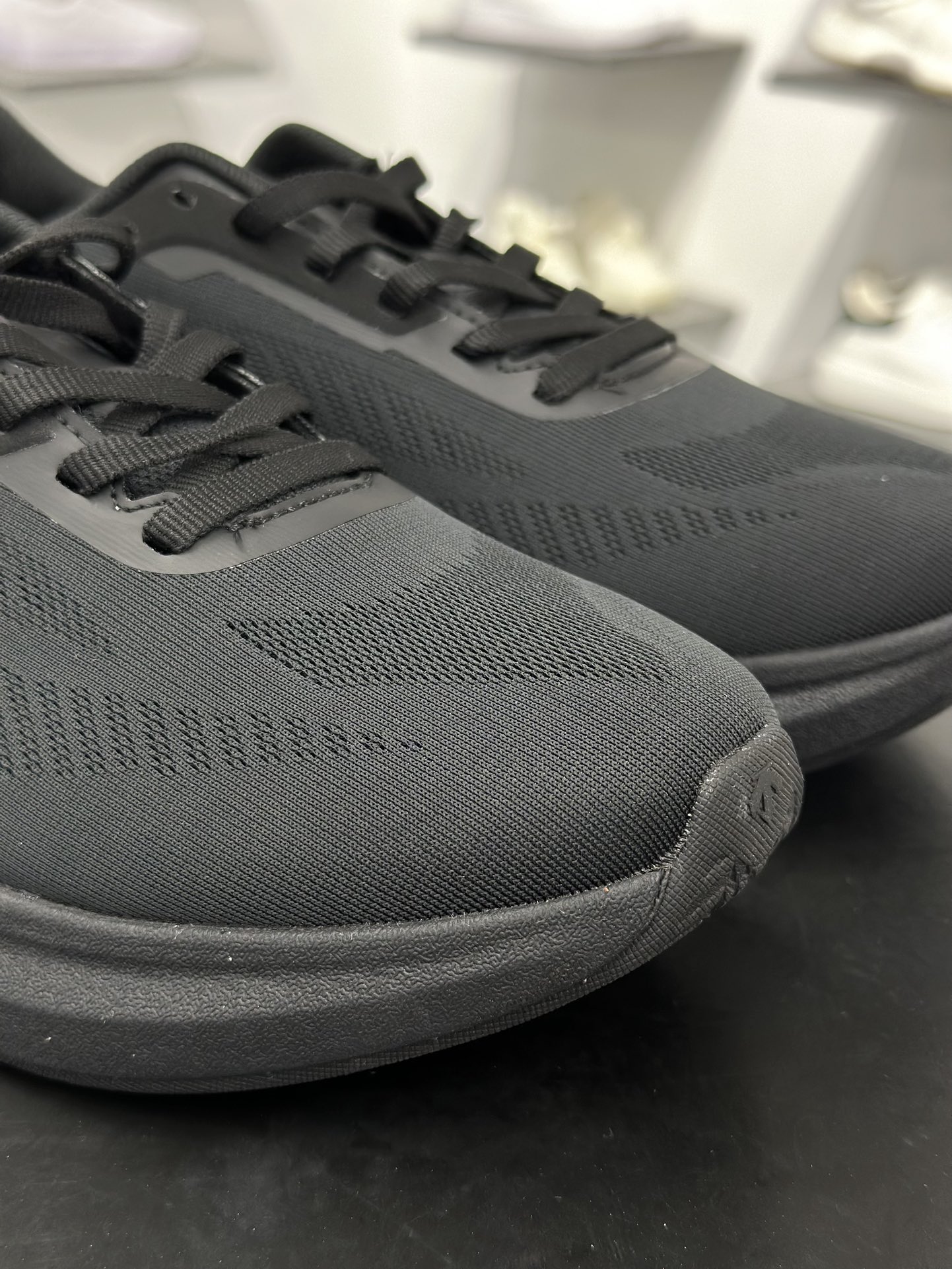 200 裸鞋圈最强 迪桑特DESCENTE 黑色 SQ113RRN14-BLK0-Chinese UA Cheap High Quatity Brand Clothes Bags handbags Sneakers wholesale wholesaler seller from China Factory suppliers Fashion Clothing Shoes best Quality Beautiful Price 200 裸鞋圈最强 迪桑特DESCENTE 黑色 SQ113RRN14-BLK0