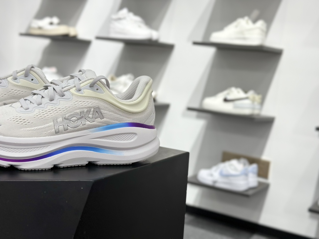 200 HOKA ONE ONE Bondi 9 低帮专业越野跑步鞋 1162012-Chinese UA Cheap High Quatity Brand Clothes Bags handbags Sneakers wholesale wholesaler seller from China Factory suppliers Fashion Clothing Shoes best Quality Beautiful Price 200 HOKA ONE ONE Bondi 9 低帮专业越野跑步鞋 1162012