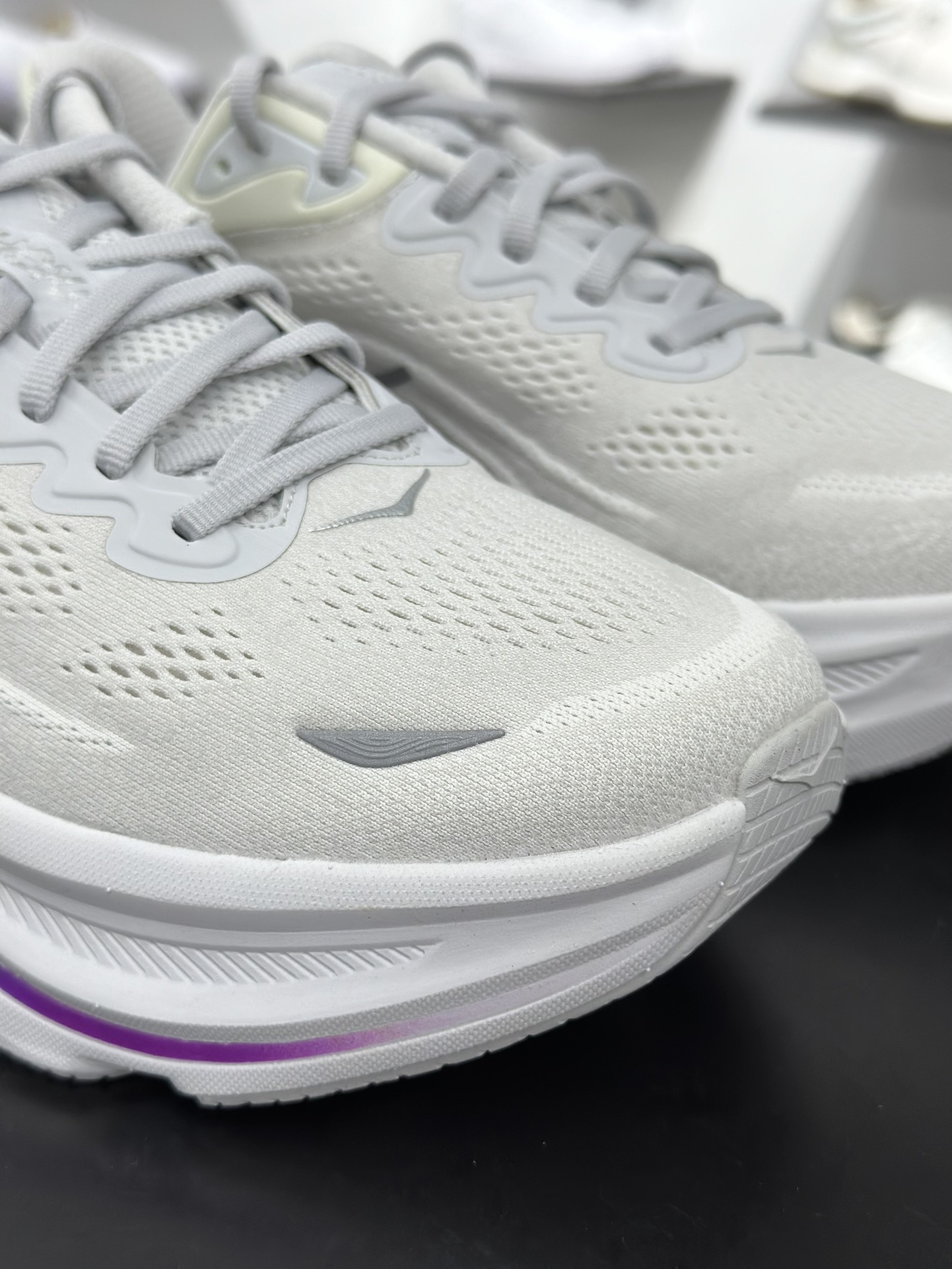 200 HOKA ONE ONE Bondi 9 低帮专业越野跑步鞋 1162012-Chinese UA Cheap High Quatity Brand Clothes Bags handbags Sneakers wholesale wholesaler seller from China Factory suppliers Fashion Clothing Shoes best Quality Beautiful Price 200 HOKA ONE ONE Bondi 9 低帮专业越野跑步鞋 1162012