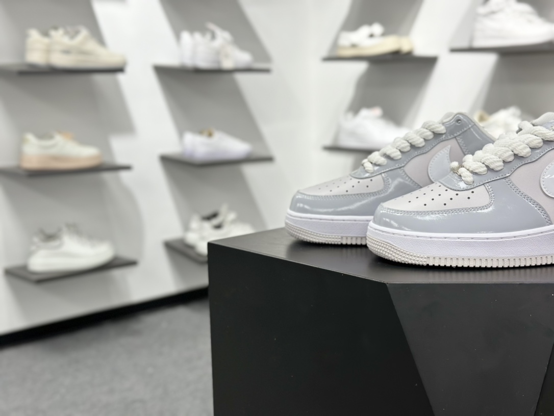 200 Nike Air Force 1 Low 灰白漆皮 HV9405-001-Chinese UA Cheap High Quatity Brand Clothes Bags handbags Sneakers wholesale wholesaler seller from China Factory suppliers Fashion Clothing Shoes best Quality Beautiful Price 200 Nike Air Force 1 Low 灰白漆皮 HV9405-001