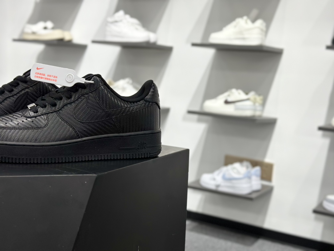 200 Nike Air Force 1 Low 07 纯黑碳纤维纹 HF2886-001-Chinese UA Cheap High Quatity Brand Clothes Bags handbags Sneakers wholesale wholesaler seller from China Factory suppliers Fashion Clothing Shoes best Quality Beautiful Price 200 Nike Air Force 1 Low 07 纯黑碳纤维纹 HF2886-001