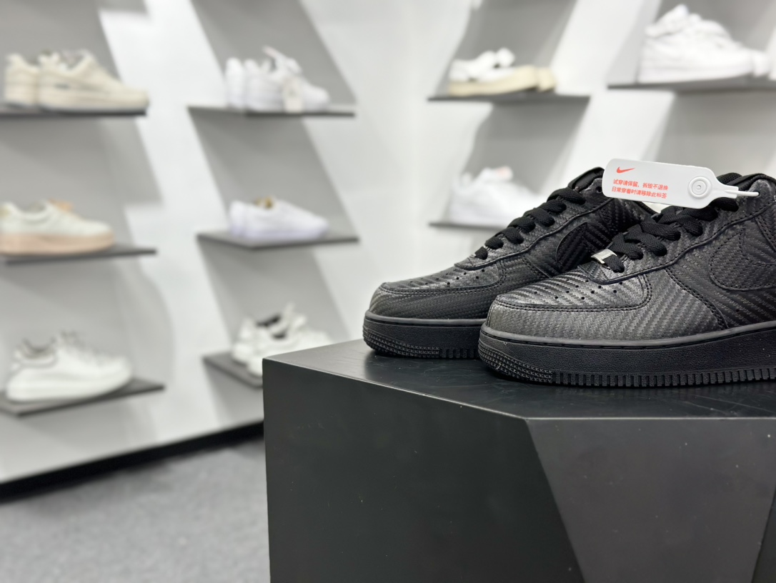 200 Nike Air Force 1 Low 07 纯黑碳纤维纹 HF2886-001-Chinese UA Cheap High Quatity Brand Clothes Bags handbags Sneakers wholesale wholesaler seller from China Factory suppliers Fashion Clothing Shoes best Quality Beautiful Price 200 Nike Air Force 1 Low 07 纯黑碳纤维纹 HF2886-001