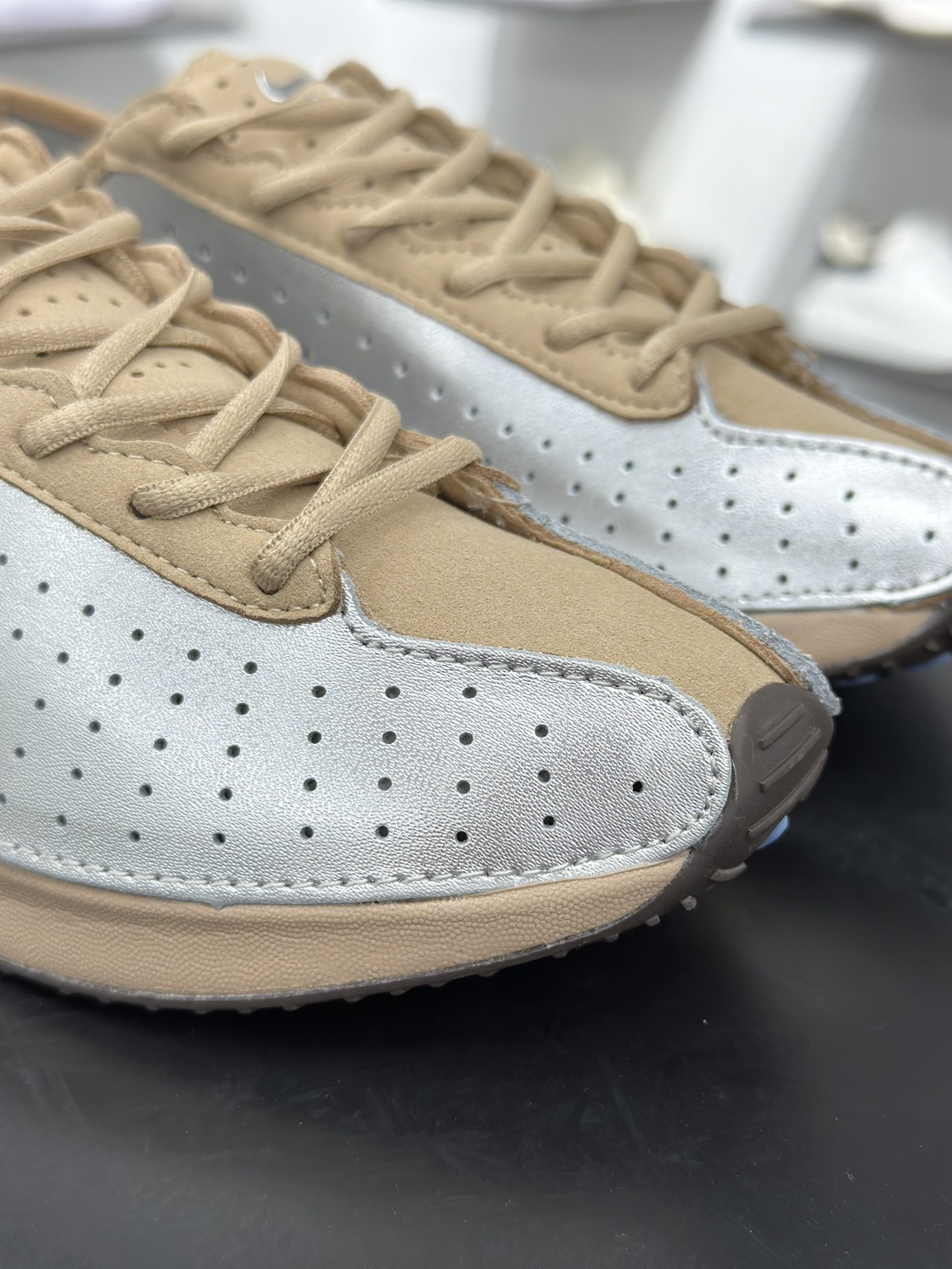 160 Nike Air Superfly耐克2025新款 减震复古跑鞋 IB5824-200-Chinese UA Cheap High Quatity Brand Clothes Bags handbags Sneakers wholesale wholesaler seller from China Factory suppliers Fashion Clothing Shoes best Quality Beautiful Price 160 Nike Air Superfly耐克2025新款 减震复古跑鞋 IB5824-200