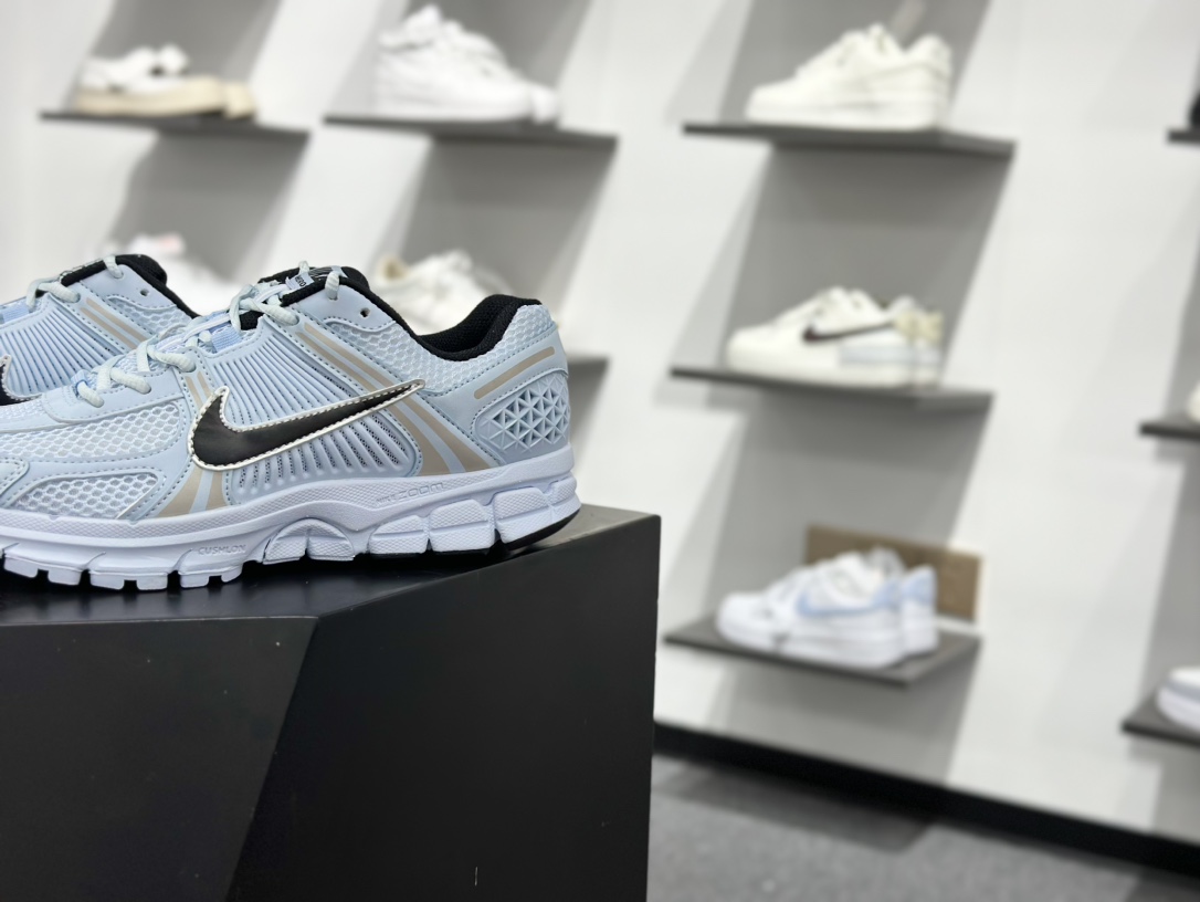 200 Nike Zoom Vomero Roam 5 Roam 复古跑五代休闲运动慢跑鞋 FJ2028-401-Chinese UA Cheap High Quatity Brand Clothes Bags handbags Sneakers wholesale wholesaler seller from China Factory suppliers Fashion Clothing Shoes best Quality Beautiful Price 200 Nike Zoom Vomero Roam 5 Roam 复古跑五代休闲运动慢跑鞋 FJ2028-401