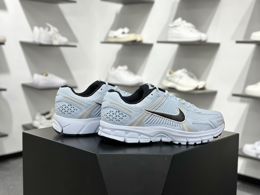200 Nike Zoom Vomero Roam 5 Roam 复古跑五代休闲运动慢跑鞋 FJ2028-401-Chinese UA Cheap High Quatity Brand Clothes Bags handbags Sneakers wholesale wholesaler seller from China Factory suppliers Fashion Clothing Shoes best Quality Beautiful Price 200 Nike Zoom Vomero Roam 5 Roam 复古跑五代休闲运动慢跑鞋 FJ2028-401