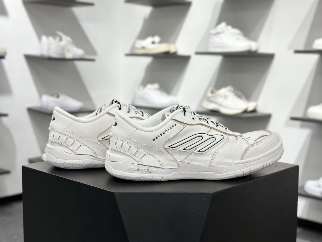 420 Balenciaga Hamptons Worn-Out 巴黎世家十八18代 牛皮革 圆头系带 低帮 生活休闲鞋板鞋 841765 1765WCURS-Chinese UA Cheap High Quatity Brand Clothes Bags handbags Sneakers wholesale wholesaler seller from China Factory suppliers Fashion Clothing Shoes best Quality Beautiful Price 420 Balenciaga Hamptons Worn-Out 巴黎世家十八18代 牛皮革 圆头系带 低帮 生活休闲鞋板鞋 841765 1765WCURS