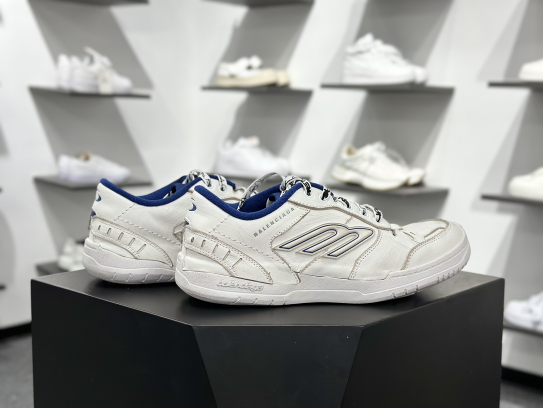 420 Balenciaga Hamptons Worn-Out 巴黎世家十八18代 牛皮革 圆头系带 低帮 生活休闲鞋板鞋 841765 WCURB 9414