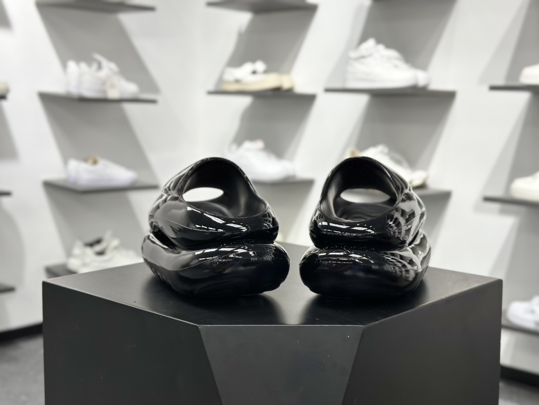 260 吴建豪-XVESSEL 鲸碳号 碳纤科技 防滑耐磨面包拖鞋 S23X11-Chinese UA Cheap High Quatity Brand Clothes Bags handbags Sneakers wholesale wholesaler seller from China Factory suppliers Fashion Clothing Shoes best Quality Beautiful Price 260 吴建豪-XVESSEL 鲸碳号 碳纤科技 防滑耐磨面包拖鞋 S23X11