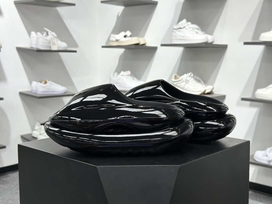 260 吴建豪-XVESSEL 鲸碳号 碳纤科技 防滑耐磨面包拖鞋 S23X11-Chinese UA Cheap High Quatity Brand Clothes Bags handbags Sneakers wholesale wholesaler seller from China Factory suppliers Fashion Clothing Shoes best Quality Beautiful Price 260 吴建豪-XVESSEL 鲸碳号 碳纤科技 防滑耐磨面包拖鞋 S23X11