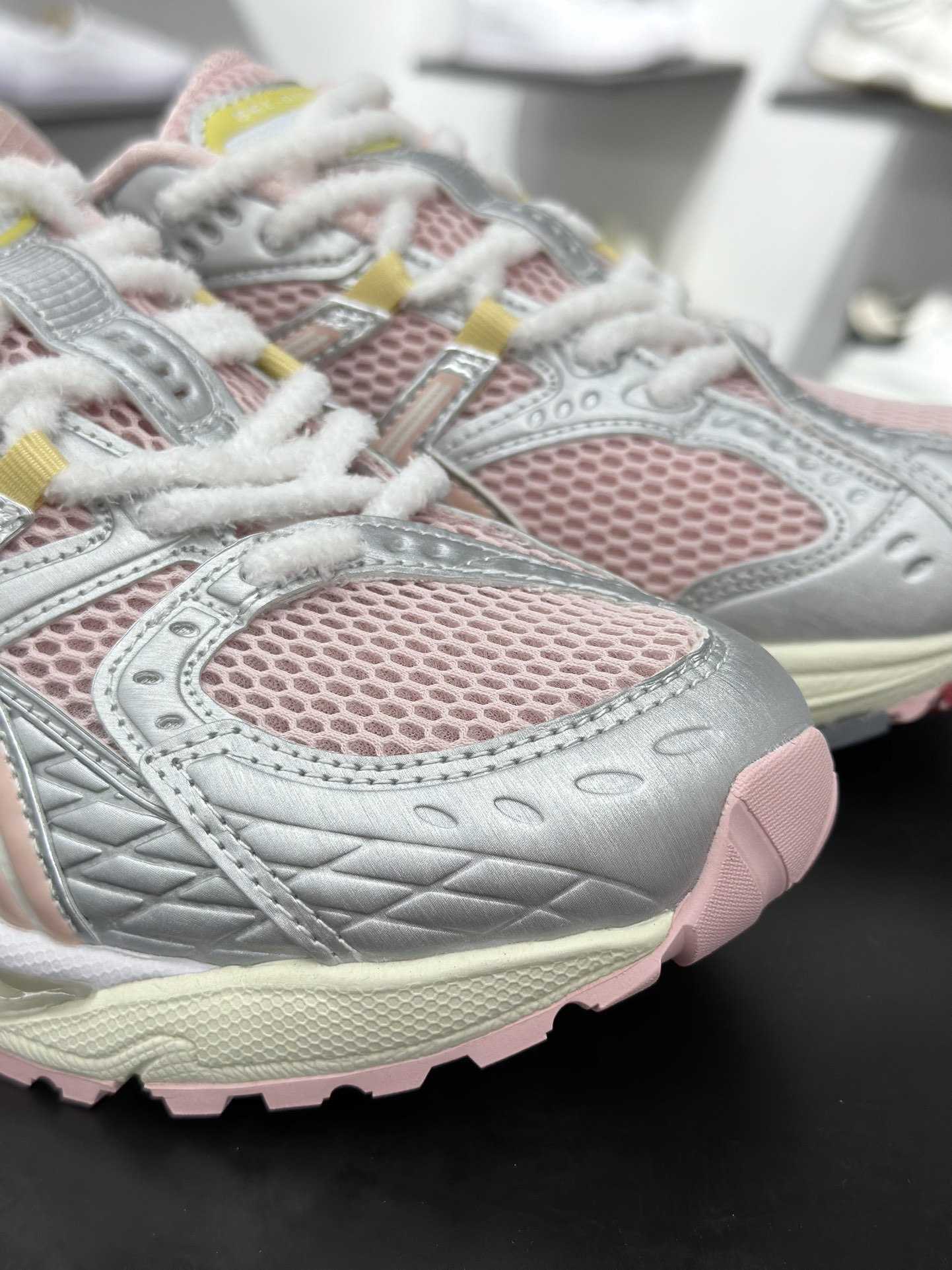 220 Senna x Asics Gel-Kayano 14 粉色 联名亚瑟士14代 纳米纤维气垫百搭休闲运动慢跑鞋 1203A865-702-Chinese UA Cheap High Quatity Brand Clothes Bags handbags Sneakers wholesale wholesaler seller from China Factory suppliers Fashion Clothing Shoes best Quality Beautiful Price 220 Senna x Asics Gel-Kayano 14 粉色 联名亚瑟士14代 纳米纤维气垫百搭休闲运动慢跑鞋 1203A865-702