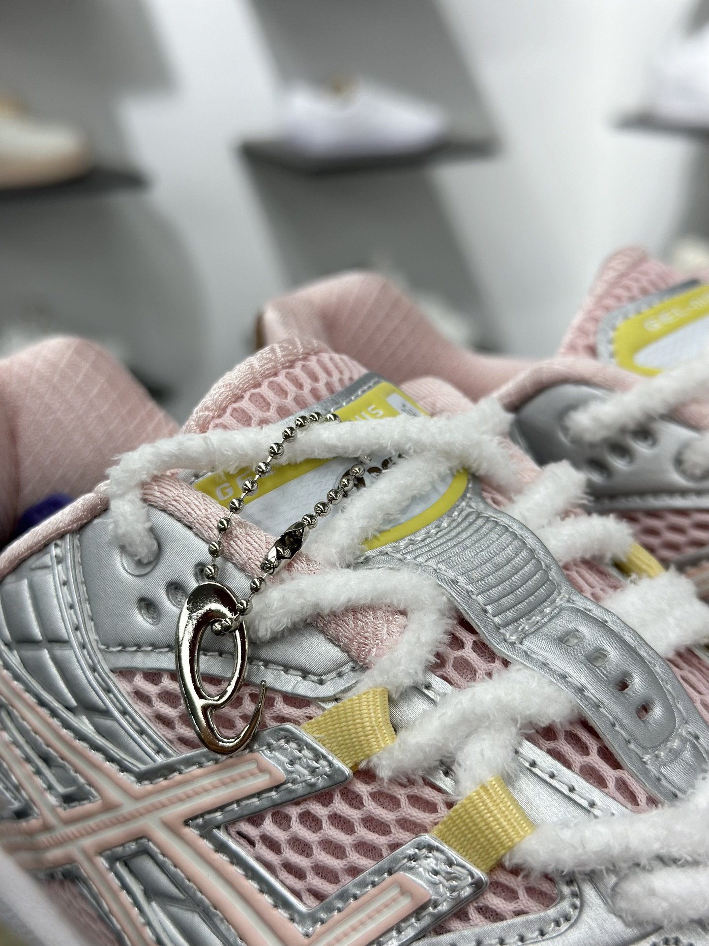 220 Senna x Asics Gel-Kayano 14 粉色 联名亚瑟士14代 纳米纤维气垫百搭休闲运动慢跑鞋 1203A865-702-Chinese UA Cheap High Quatity Brand Clothes Bags handbags Sneakers wholesale wholesaler seller from China Factory suppliers Fashion Clothing Shoes best Quality Beautiful Price 220 Senna x Asics Gel-Kayano 14 粉色 联名亚瑟士14代 纳米纤维气垫百搭休闲运动慢跑鞋 1203A865-702