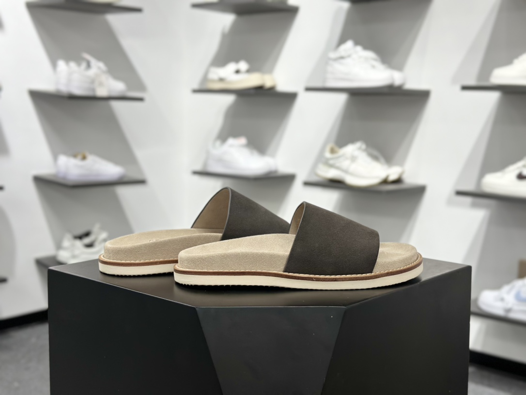 260 顶奢老钱品牌 Brunello Cucinelli 布鲁内洛.库奇内利 BC 绒面革 露趾防滑一字拖鞋-Chinese UA Cheap High Quatity Brand Clothes Bags handbags Sneakers wholesale wholesaler seller from China Factory suppliers Fashion Clothing Shoes best Quality Beautiful Price 260 顶奢老钱品牌 Brunello Cucinelli 布鲁内洛.库奇内利 BC 绒面革 露趾防滑一字拖鞋