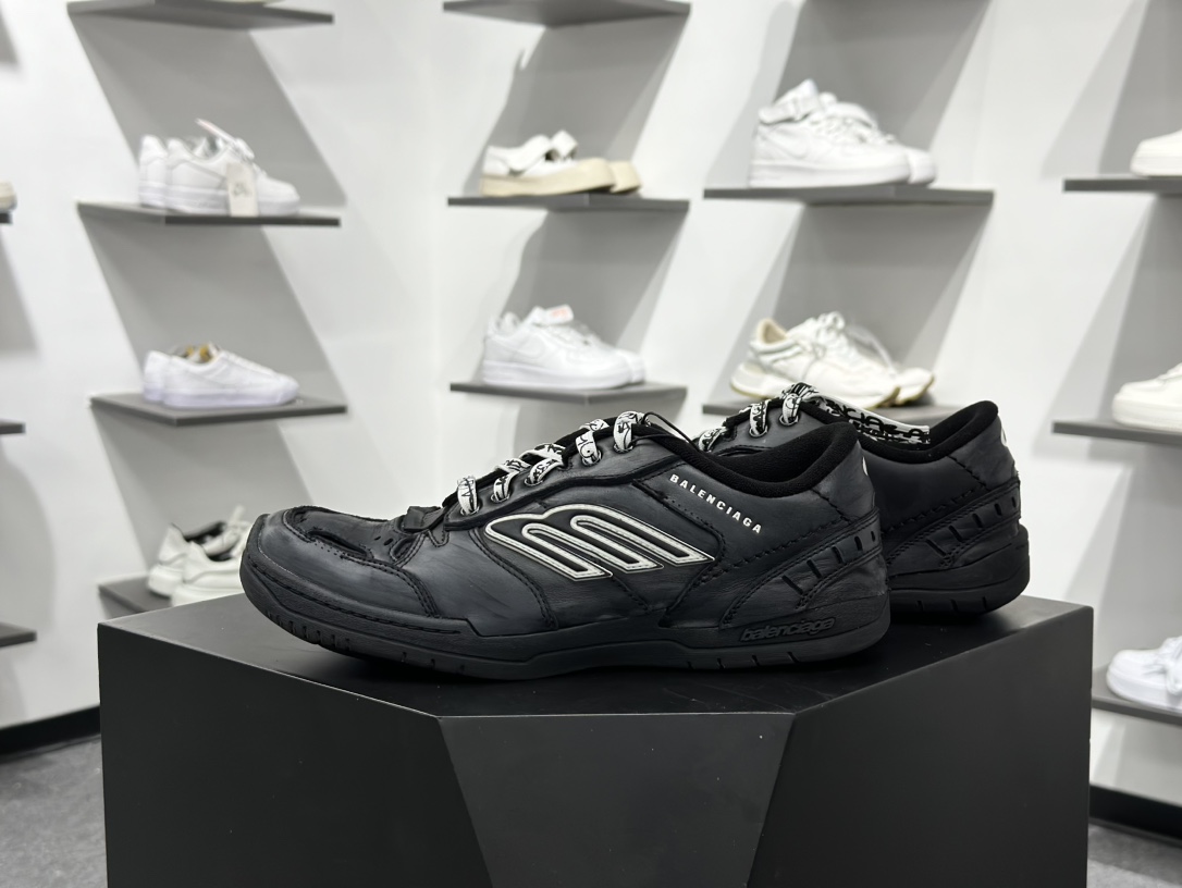 420 Balenciaga Hamptons Worn-Out 巴黎世家十八18代 牛皮革 圆头系带 低帮 生活休闲鞋板鞋 841765 WCURB 1000-Chinese UA Cheap High Quatity Brand Clothes Bags handbags Sneakers wholesale wholesaler seller from China Factory suppliers Fashion Clothing Shoes best Quality Beautiful Price 420 Balenciaga Hamptons Worn-Out 巴黎世家十八18代 牛皮革 圆头系带 低帮 生活休闲鞋板鞋 841765 WCURB 1000