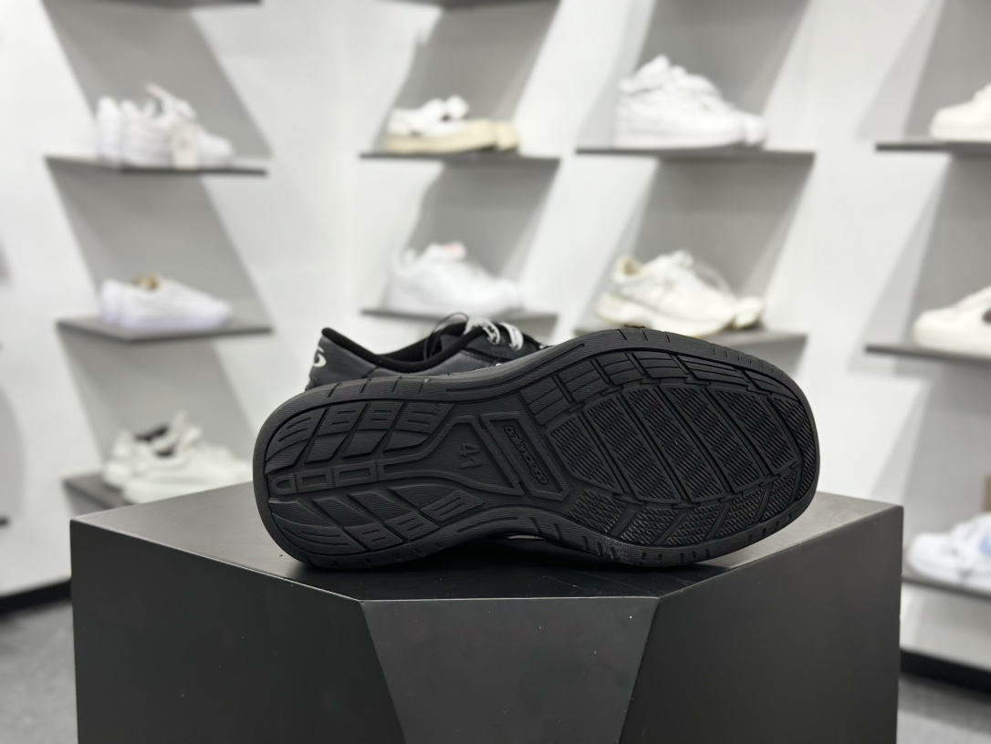 420 Balenciaga Hamptons Worn-Out 巴黎世家十八18代 牛皮革 圆头系带 低帮 生活休闲鞋板鞋 841765 WCURB 1000-Chinese UA Cheap High Quatity Brand Clothes Bags handbags Sneakers wholesale wholesaler seller from China Factory suppliers Fashion Clothing Shoes best Quality Beautiful Price 420 Balenciaga Hamptons Worn-Out 巴黎世家十八18代 牛皮革 圆头系带 低帮 生活休闲鞋板鞋 841765 WCURB 1000