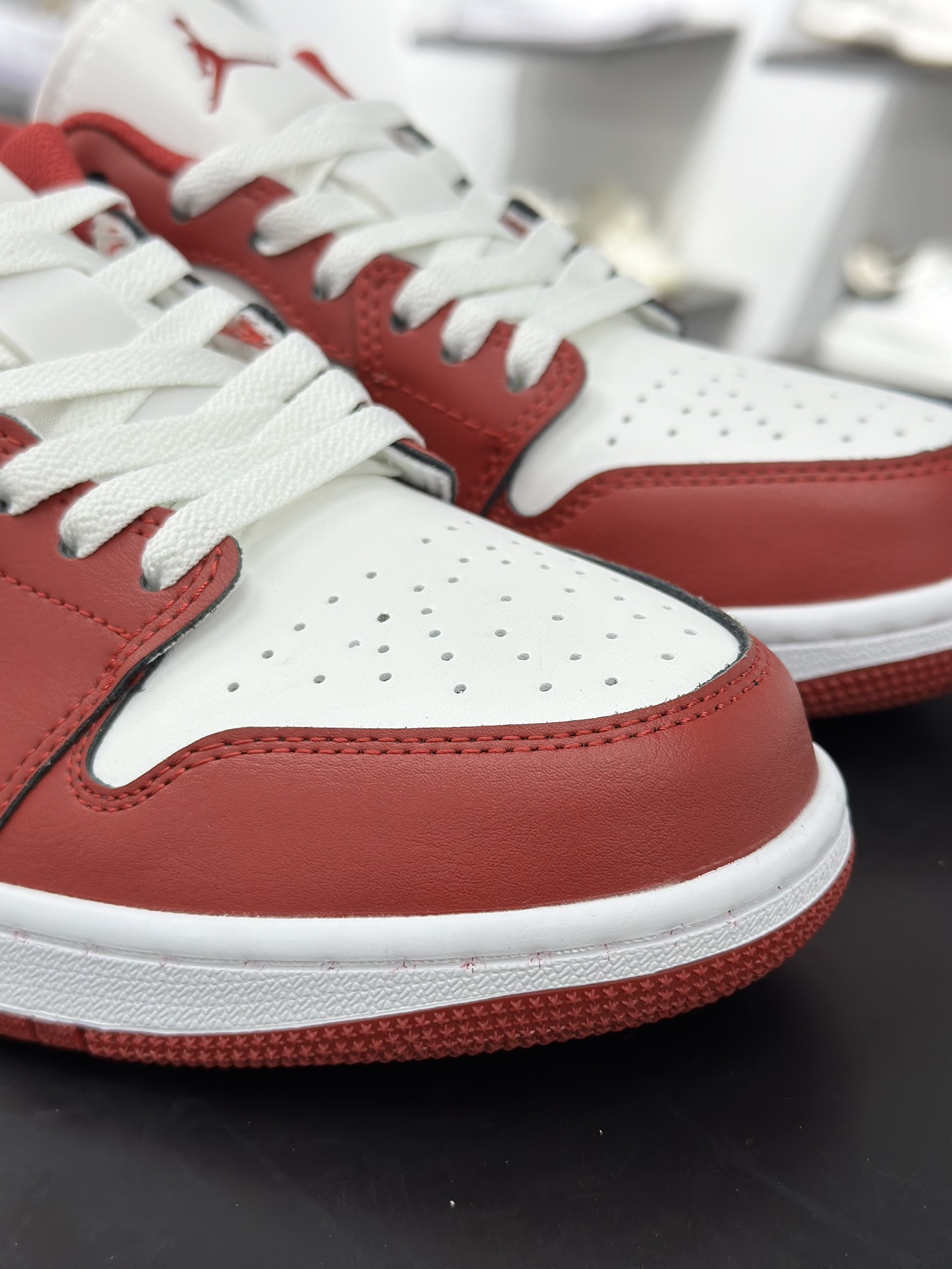 200 Air Jordan 1 Low AJ1 白红 低帮复古文化篮球鞋 553558-166-Chinese UA Cheap High Quatity Brand Clothes Bags handbags Sneakers wholesale wholesaler seller from China Factory suppliers Fashion Clothing Shoes best Quality Beautiful Price 200 Air Jordan 1 Low AJ1 白红 低帮复古文化篮球鞋 553558-166