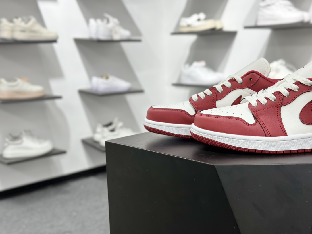 200 Air Jordan 1 Low AJ1 白红 低帮复古文化篮球鞋 553558-166-Chinese UA Cheap High Quatity Brand Clothes Bags handbags Sneakers wholesale wholesaler seller from China Factory suppliers Fashion Clothing Shoes best Quality Beautiful Price 200 Air Jordan 1 Low AJ1 白红 低帮复古文化篮球鞋 553558-166