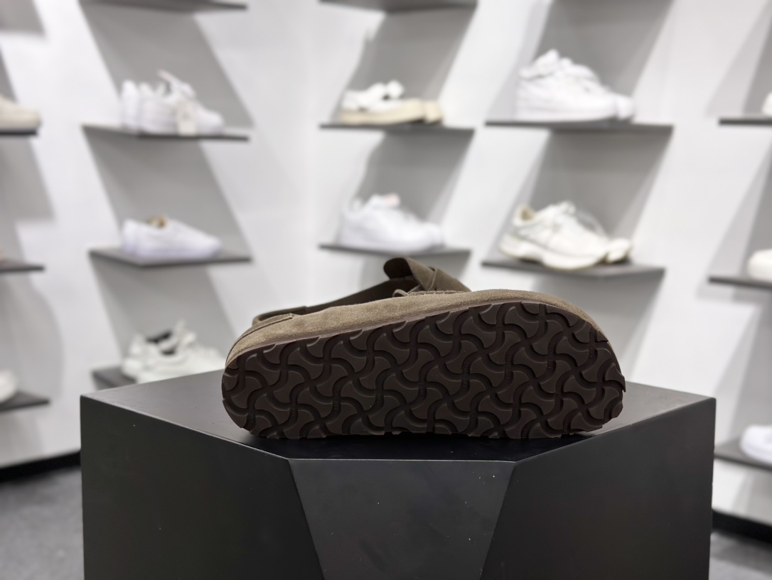 240 勃肯 Birkenstock 优雅老钱风 乐福拖-Chinese UA Cheap High Quatity Brand Clothes Bags handbags Sneakers wholesale wholesaler seller from China Factory suppliers Fashion Clothing Shoes best Quality Beautiful Price 240 勃肯 Birkenstock 优雅老钱风 乐福拖