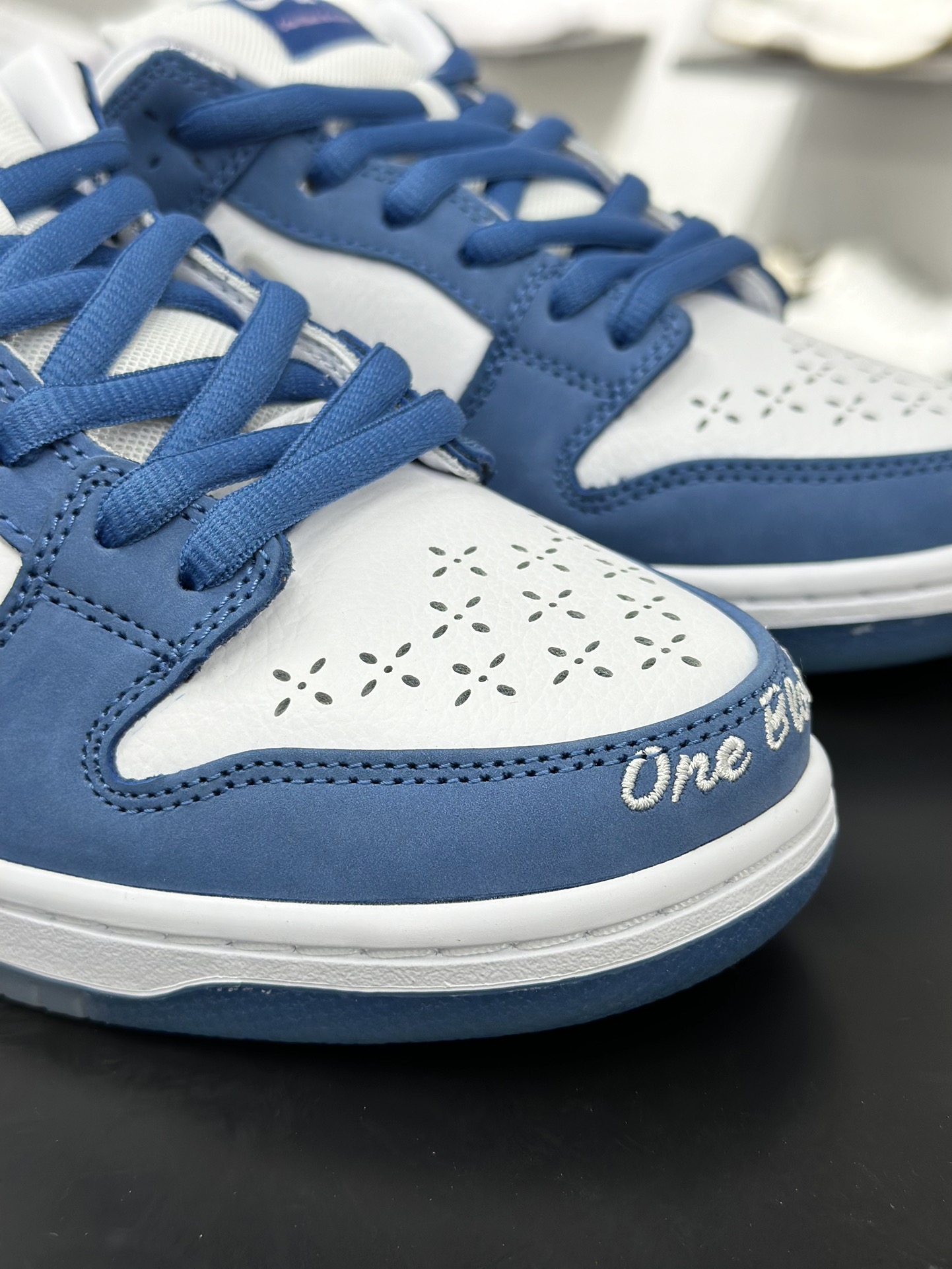 400 Born x Raised x NK SB Dunk Low 联名款低帮运动休闲板鞋 FN7819-400