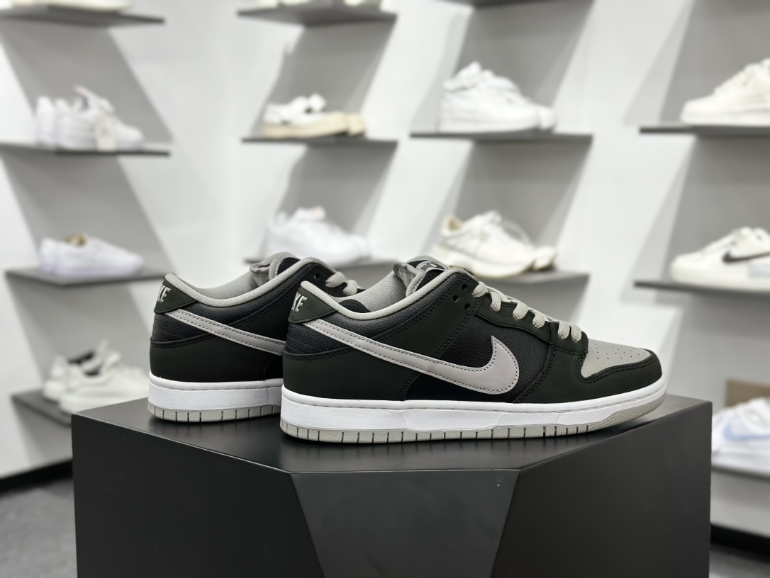 320 纯原 NK SB Dunk Low ” J-Pack ” 影子灰 低帮运动休闲板鞋 BQ6817-007-Chinese UA Cheap High Quatity Brand Clothes Bags handbags Sneakers wholesale wholesaler seller from China Factory suppliers Fashion Clothing Shoes best Quality Beautiful Price 320 纯原 NK SB Dunk Low ” J-Pack ” 影子灰 低帮运动休闲板鞋 BQ6817-007