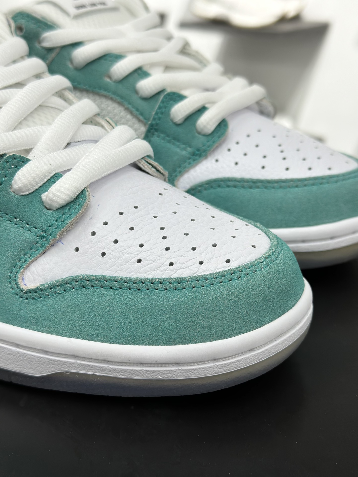 360 纯原 April Skateboards x NK SB Dunk Low 小蒂芙尼绿 联名款低帮休闲板鞋 FD2562-400