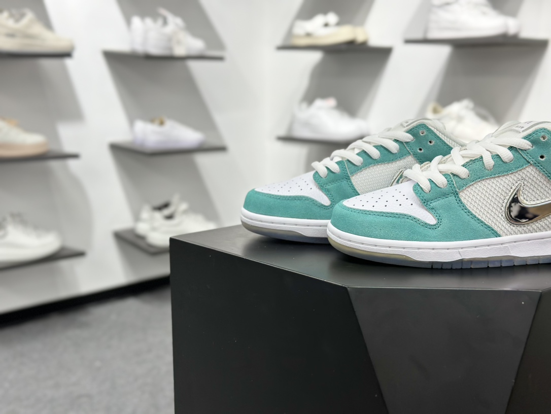 360 纯原 April Skateboards x NK SB Dunk Low 小蒂芙尼绿 联名款低帮休闲板鞋 FD2562-400