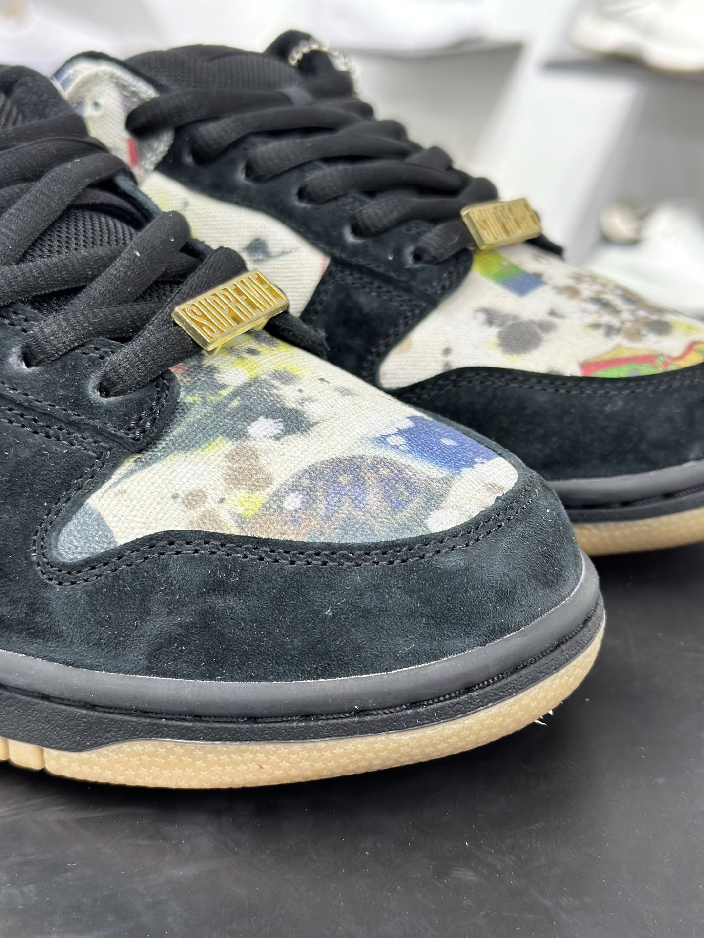 360 纯原 Supreme x NK SB Dunk Low ” Rammellzee ” 黑彩 联名款低帮休闲板鞋  FD8778-001