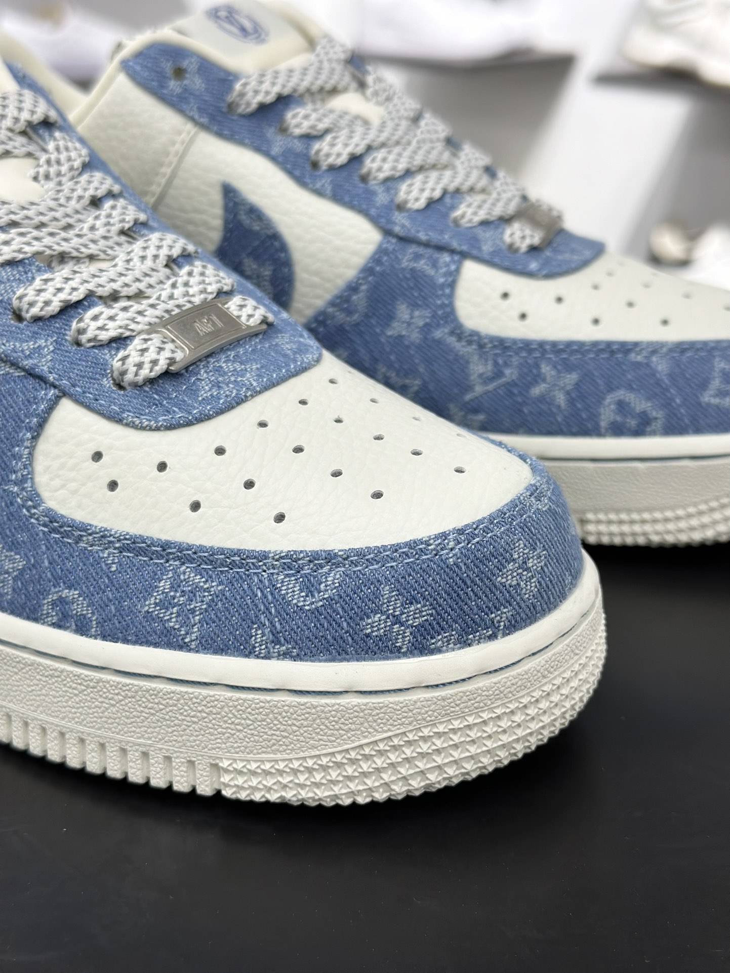 260 LV x Air Force 1 Low 白蓝牛仔  SC0601-555