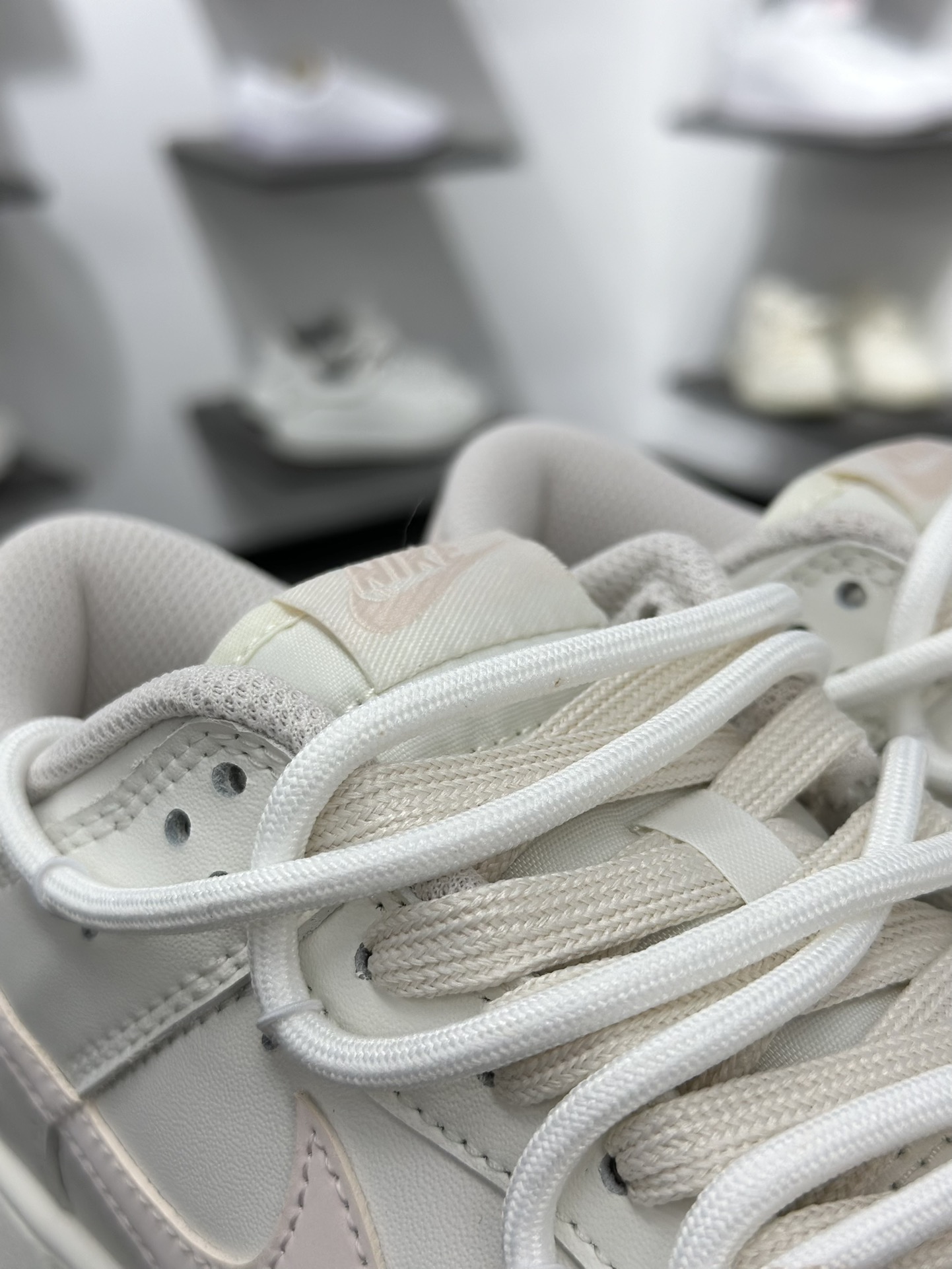 280 NIKE SB Dunk Low x Just Do It 白粉绑带  WP0510-069-Chinese  UA Cheap High Quatity Brand  Clothes Bags handbags Sneakers wholesale wholesaler seller from China Factory suppliers Fashion Clothing  Shoes best Quality Beautiful Price  280 NIKE SB Dunk Low x Just Do It 白粉绑带  WP0510-069