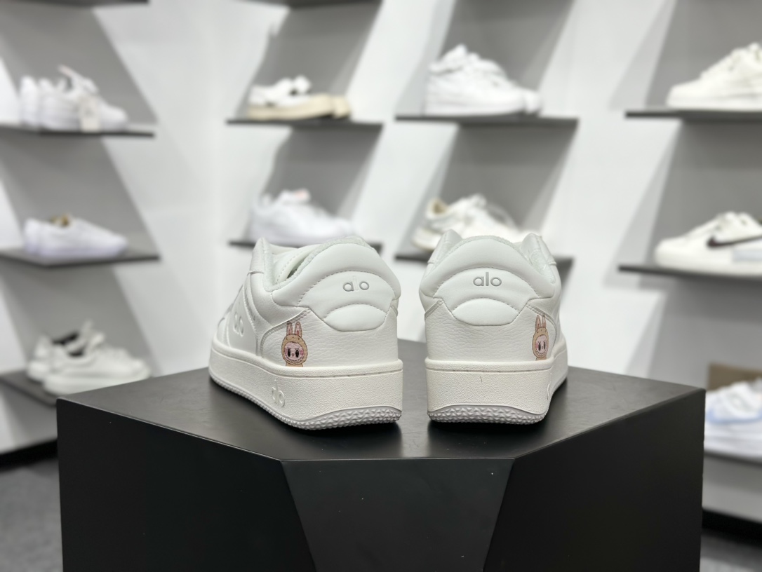 Alo Yoga Recovery Mode Low Sneaker 恢复模式系列低帮复古休闲运动滑板板鞋“皮革全白”