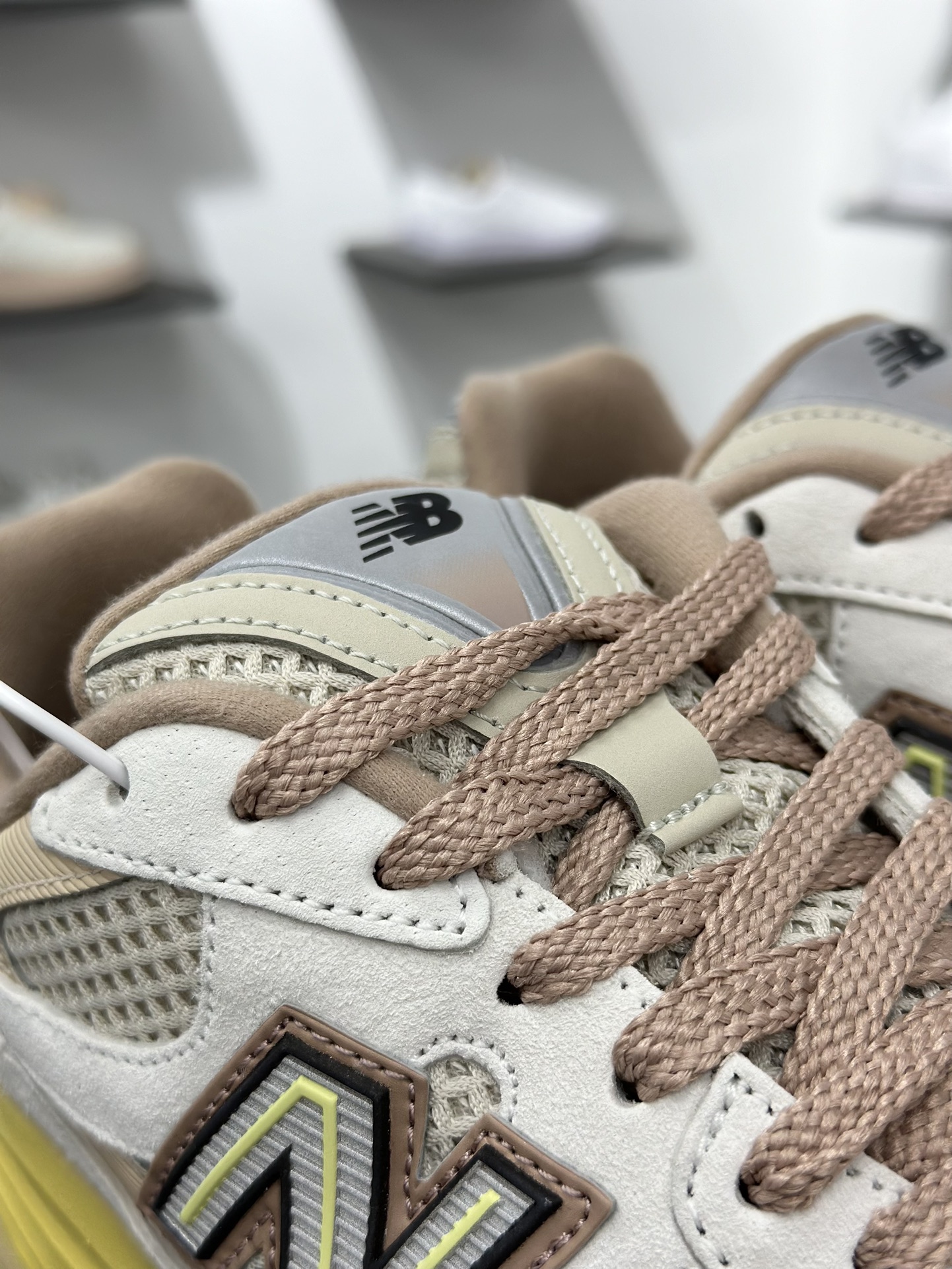 240 New Balance M2010系列 新百伦 复古老爹风网布跑步休闲运动鞋 U2010SGR-Chinese UA Cheap High Quatity Brand Clothes Bags handbags Sneakers wholesale wholesaler seller from China Factory suppliers Fashion Clothing Shoes best Quality Beautiful Price 240 New Balance M2010系列 新百伦 复古老爹风网布跑步休闲运动鞋 U2010SGR