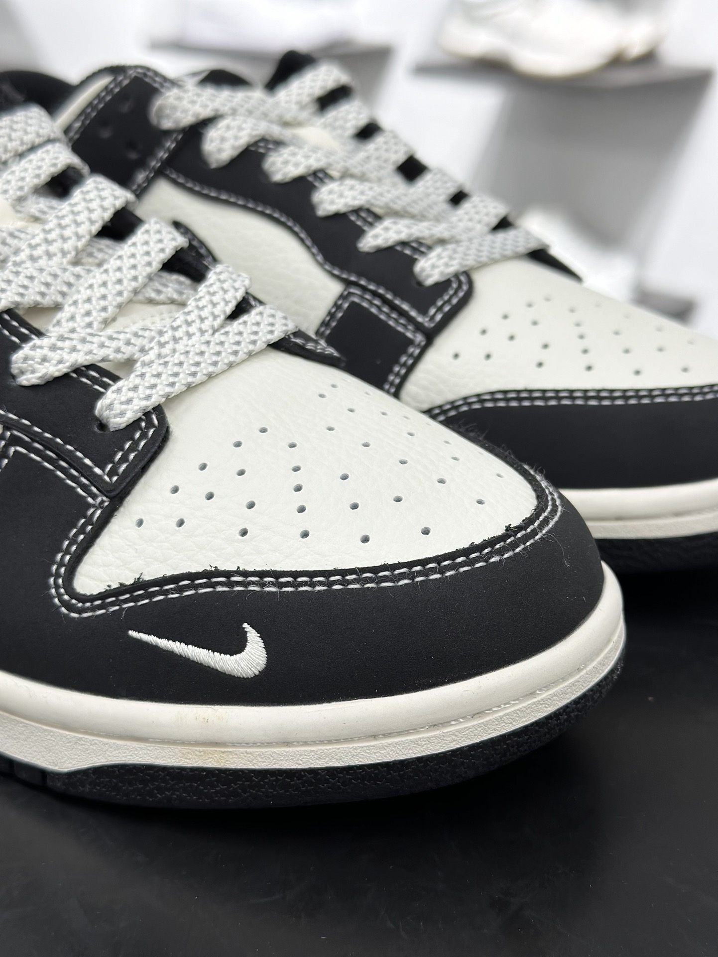 280 Nike SB Dunk Low 黑白 CS1688-112-Chinese UA Cheap High Quatity Brand Clothes Bags handbags Sneakers wholesale wholesaler seller from China Factory suppliers Fashion Clothing Shoes best Quality Beautiful Price 280 Nike SB Dunk Low 黑白 CS1688-112