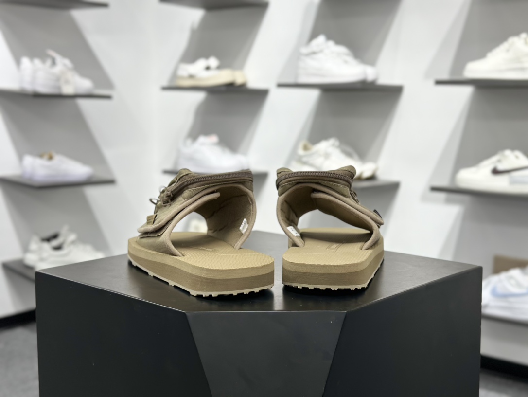 mastermind JAPAN x Suicoke MMJ联名骷髅标志刺绣露趾时尚凉拖