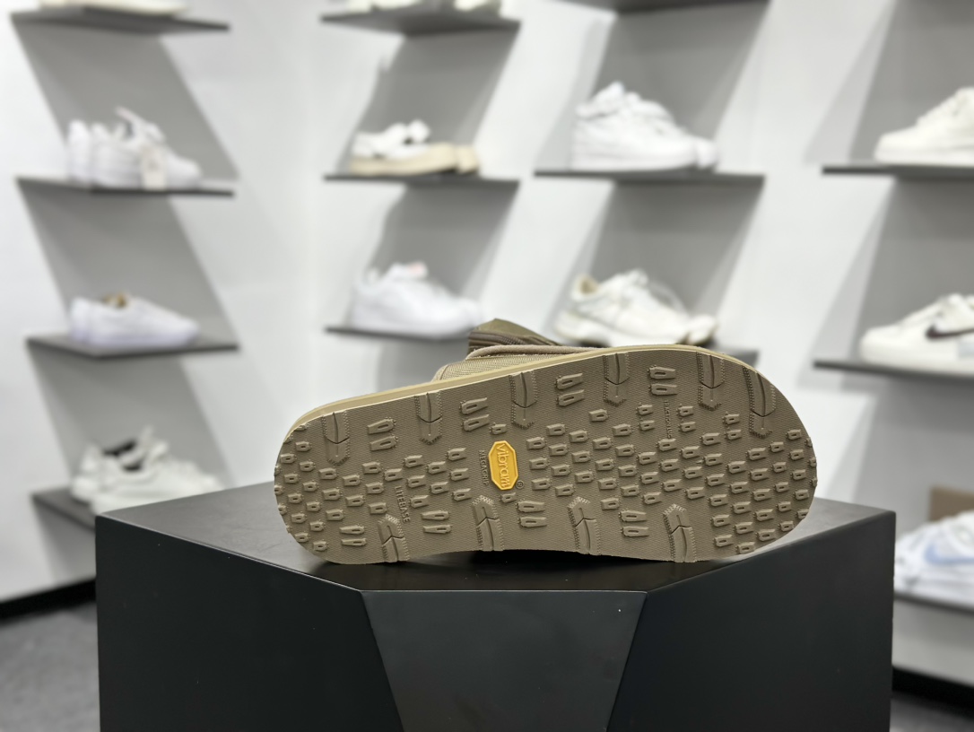 mastermind JAPAN x Suicoke MMJ联名骷髅标志刺绣露趾时尚凉拖