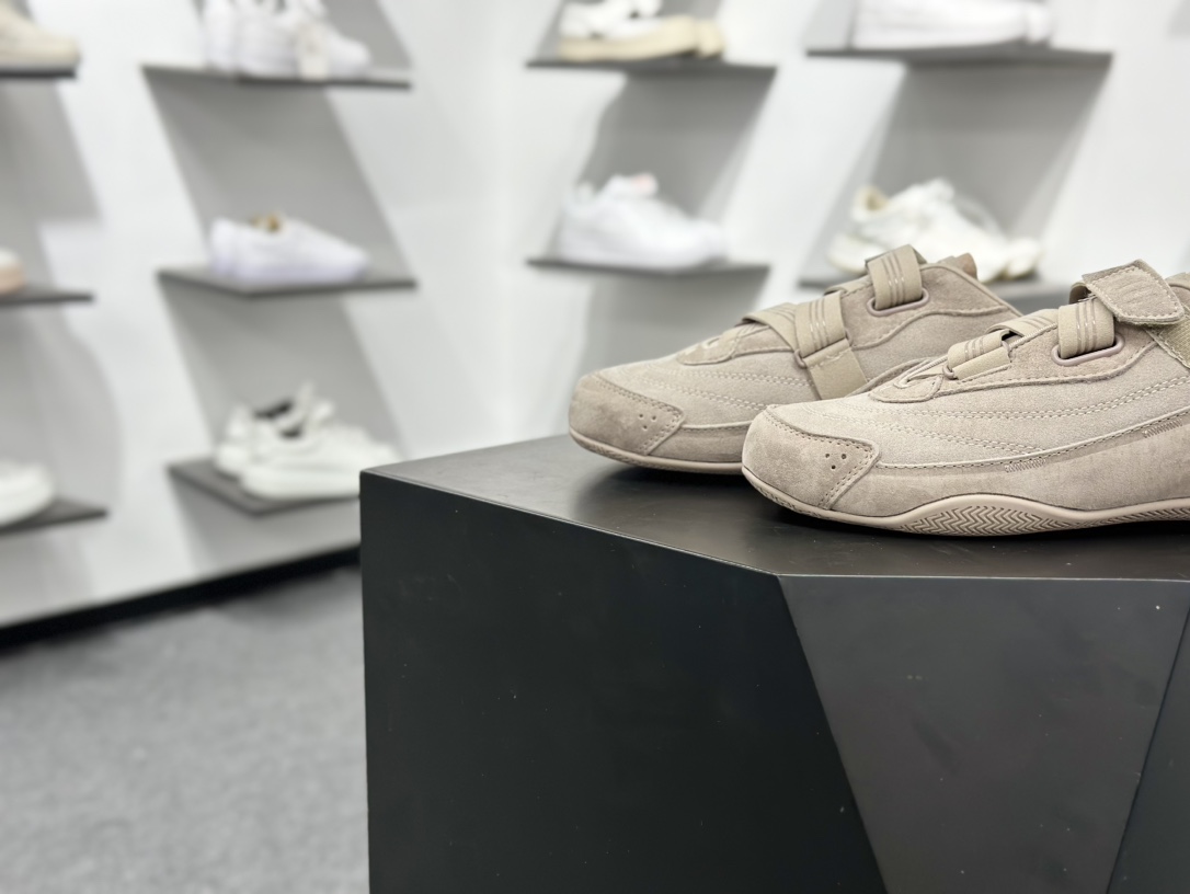 200 adidFOS URBAN REVERIE 舒适时尚 阿迪fos芭蕾鞋 JS2445-Chinese UA Cheap High Quatity Brand Clothes Bags handbags Sneakers wholesale wholesaler seller from China Factory suppliers Fashion Clothing Shoes best Quality Beautiful Price 200 adidFOS URBAN REVERIE 舒适时尚 阿迪fos芭蕾鞋 JS2445