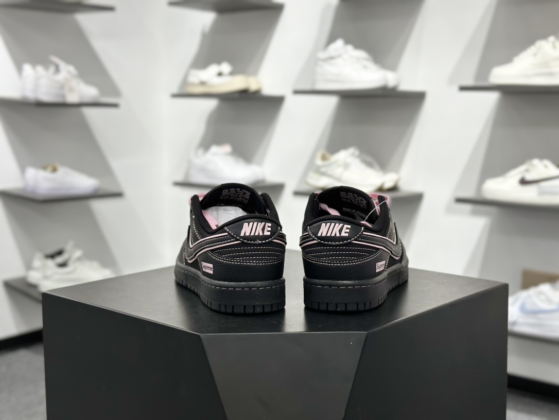 280 Nike SB Dunk Low x Superme 黑粉小勾  QW5836-014
