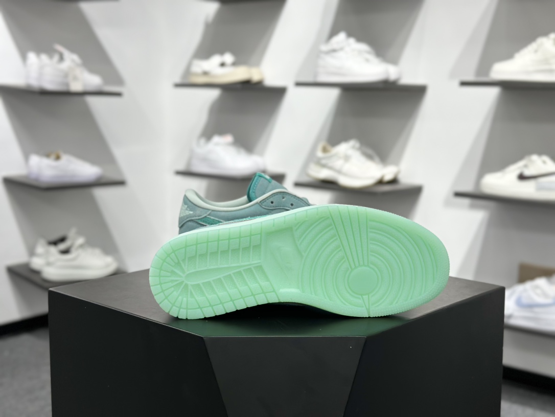240 Air Jordan 1 Low ”Washed Teal“ AJ1 乔1冰感薄荷 低帮文化休闲板鞋  HQ8111-300