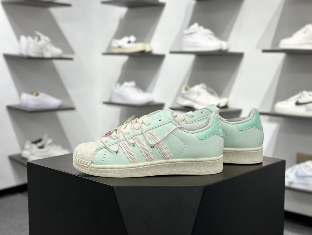 180 AdidOriginals Superstar”Mint Green”经典贝壳头系列低帮百搭休闲运动板鞋“皮革浅薄荷绑绳”JR1333