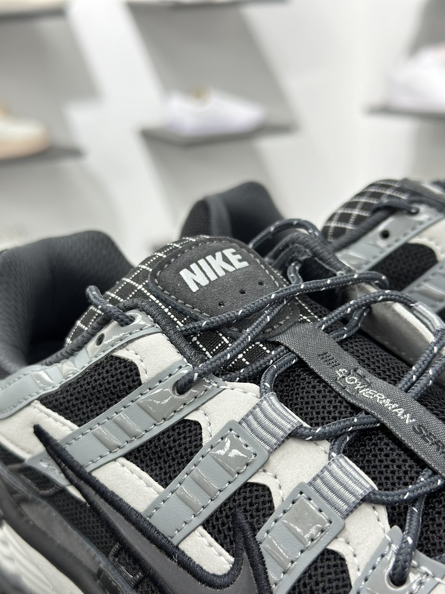 200 NK P-6000 黑灰 复古科技个性老爹鞋P-6000 HQ3818-001-Chinese UA Cheap High Quatity Brand Clothes Bags handbags Sneakers wholesale wholesaler seller from China Factory suppliers Fashion Clothing Shoes best Quality Beautiful Price 200 NK P-6000 黑灰 复古科技个性老爹鞋P-6000 HQ3818-001