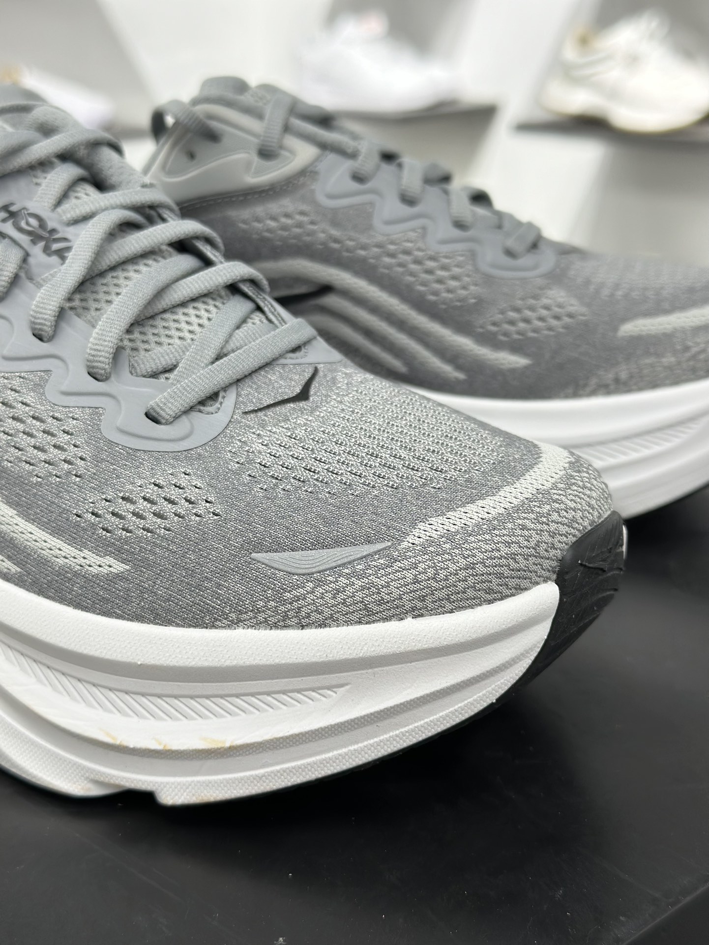 200 HOKA ONE ONE Bondi 9 Low 邦迪9代系列低帮厚底轻量休闲运动慢跑鞋“网织黑白”1162011/GCTC-Chinese UA Cheap High Quatity Brand Clothes Bags handbags Sneakers wholesale wholesaler seller from China Factory suppliers Fashion Clothing Shoes best Quality Beautiful Price 200 HOKA ONE ONE Bondi 9 Low 邦迪9代系列低帮厚底轻量休闲运动慢跑鞋“网织黑白”1162011/GCTC