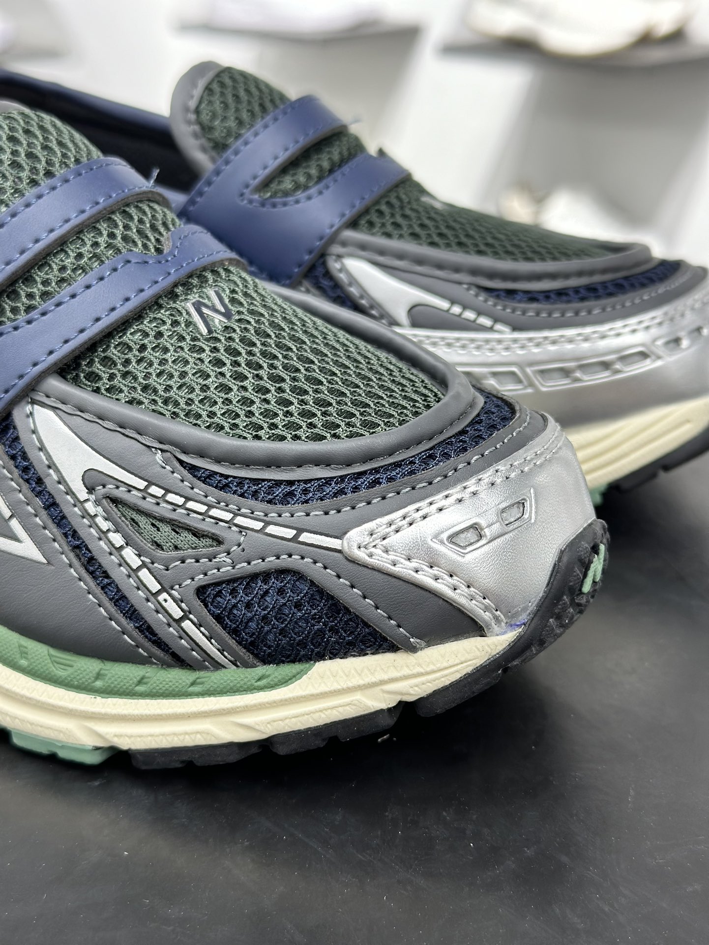 200 New Balance U1906系列 复古单品宝藏老爹鞋款 U1906LOA-Chinese UA Cheap High Quatity Brand Clothes Bags handbags Sneakers wholesale wholesaler seller from China Factory suppliers Fashion Clothing Shoes best Quality Beautiful Price 200 New Balance U1906系列 复古单品宝藏老爹鞋款 U1906LOA