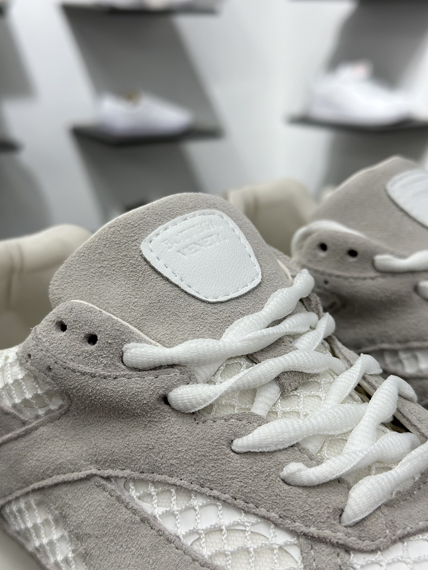 300 宝缇嘉/葆蝶家-Bottega Veneta Orbit Lace-up Low Sneakers 轨道系列系带低帮透气舒适休闲运动鞋 755915V2X40-Chinese UA Cheap High Quatity Brand Clothes Bags handbags Sneakers wholesale wholesaler seller from China Factory suppliers Fashion Clothing Shoes best Quality Beautiful Price 300 宝缇嘉/葆蝶家-Bottega Veneta Orbit Lace-up Low Sneakers 轨道系列系带低帮透气舒适休闲运动鞋 755915V2X40