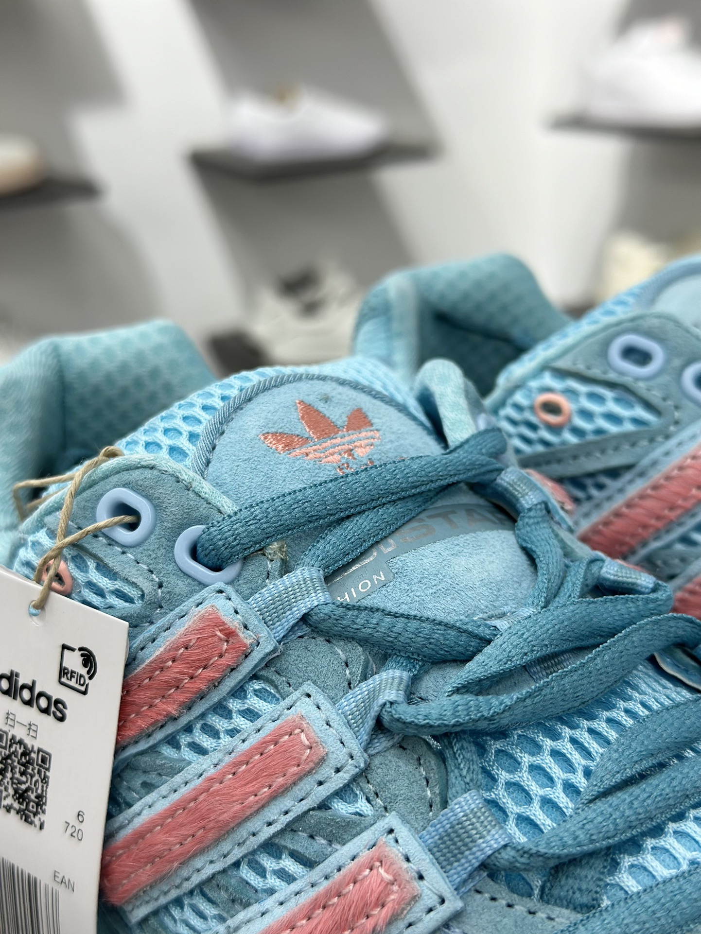 260 UNheardof x adidoriginals Adistar Cushion 3 时尚舒适 复古休闲跑步鞋  JS2973