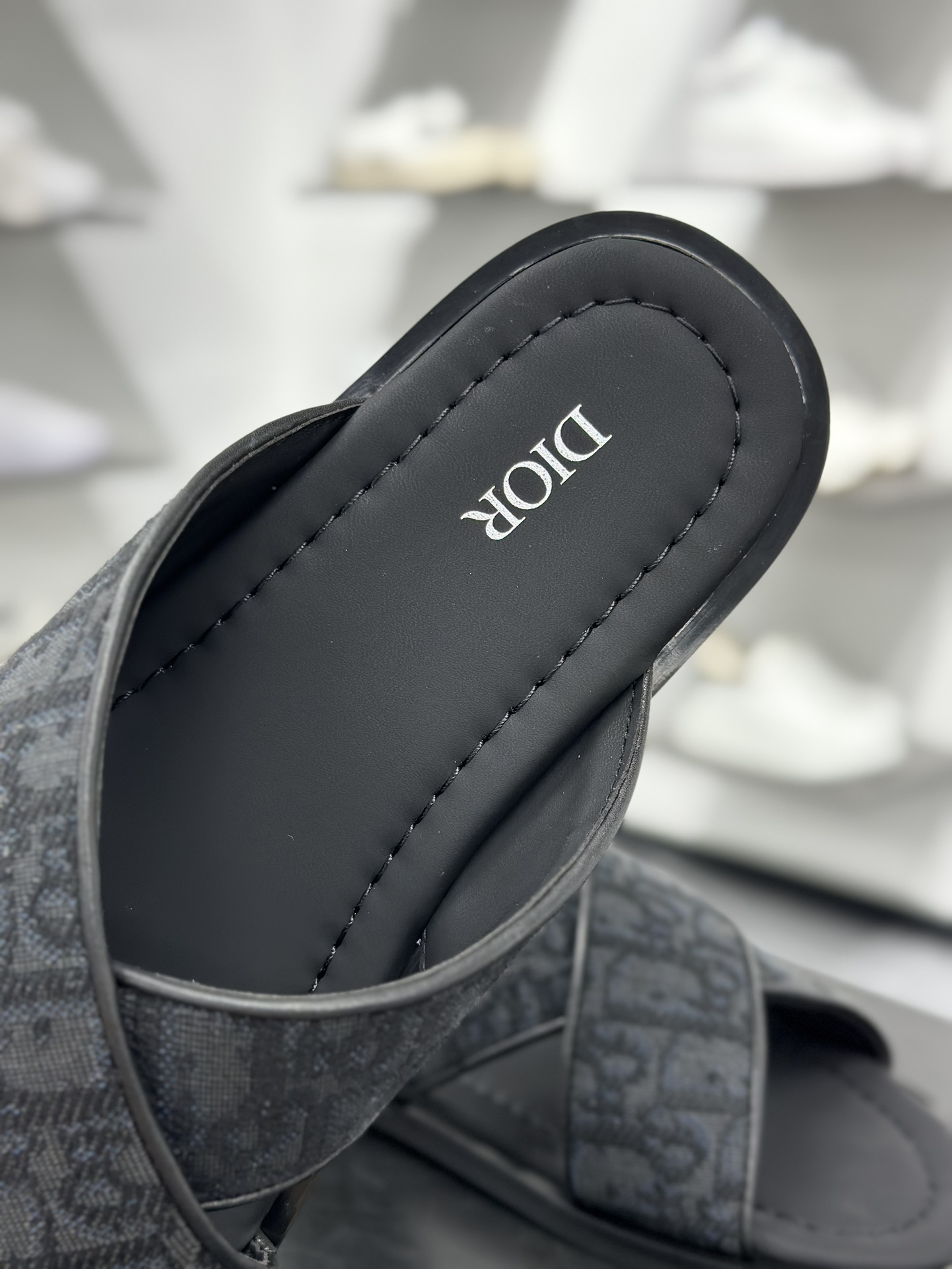 240 迪奥/Dior AliSandals Canvas”Oblique”阿利亚系列复古休闲运动穿搭凉拖鞋-Chinese UA Cheap High Quatity Brand Clothes Bags handbags Sneakers wholesale wholesaler seller from China Factory suppliers Fashion Clothing Shoes best Quality Beautiful Price 240 迪奥/Dior AliSandals Canvas”Oblique”阿利亚系列复古休闲运动穿搭凉拖鞋