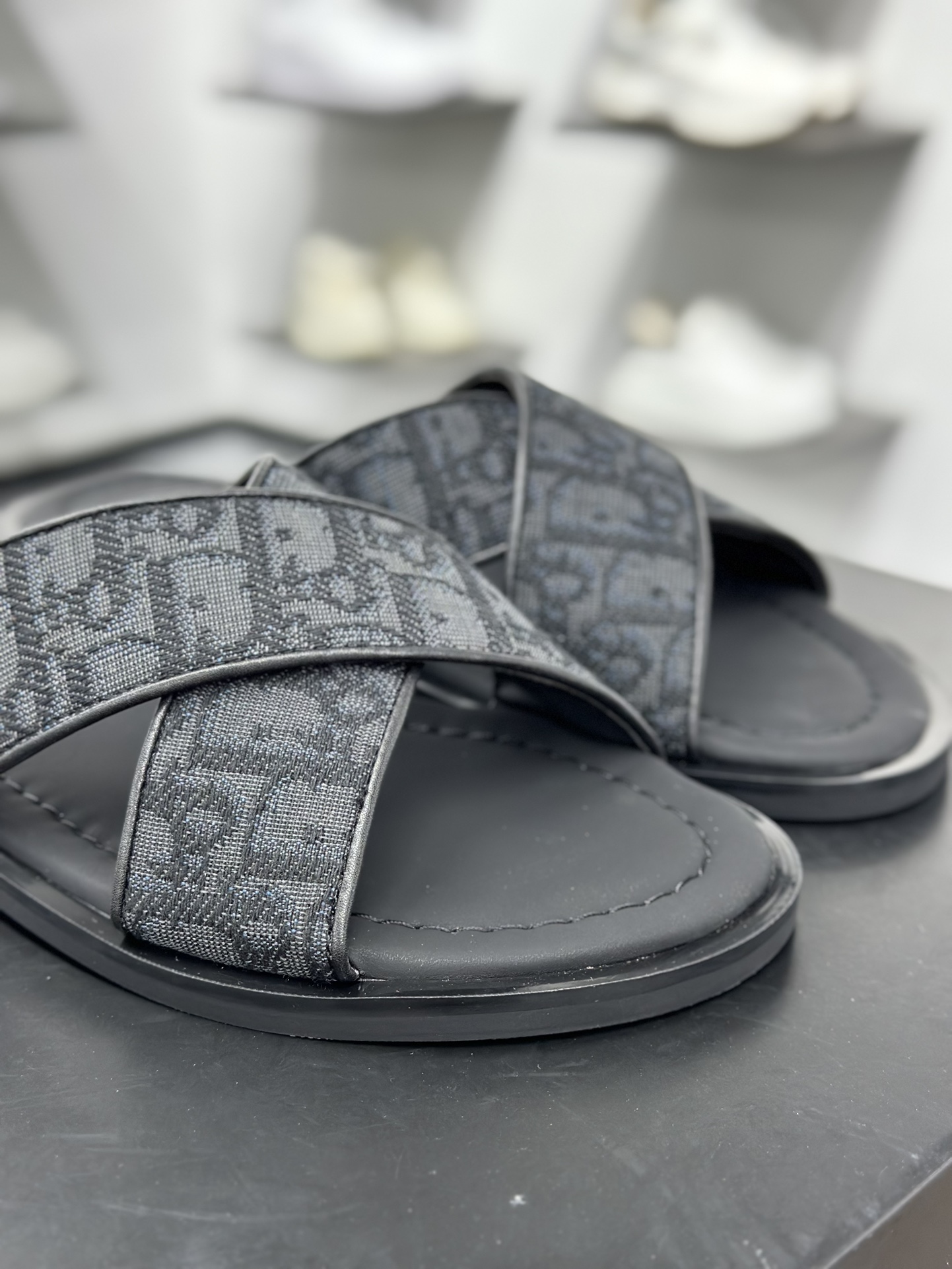 240 迪奥/Dior AliSandals Canvas”Oblique”阿利亚系列复古休闲运动穿搭凉拖鞋-Chinese UA Cheap High Quatity Brand Clothes Bags handbags Sneakers wholesale wholesaler seller from China Factory suppliers Fashion Clothing Shoes best Quality Beautiful Price 240 迪奥/Dior AliSandals Canvas”Oblique”阿利亚系列复古休闲运动穿搭凉拖鞋