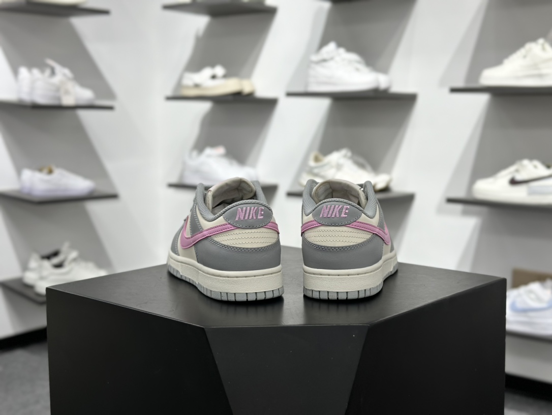 200 NIKE SB Dunk Low  DD1873-002