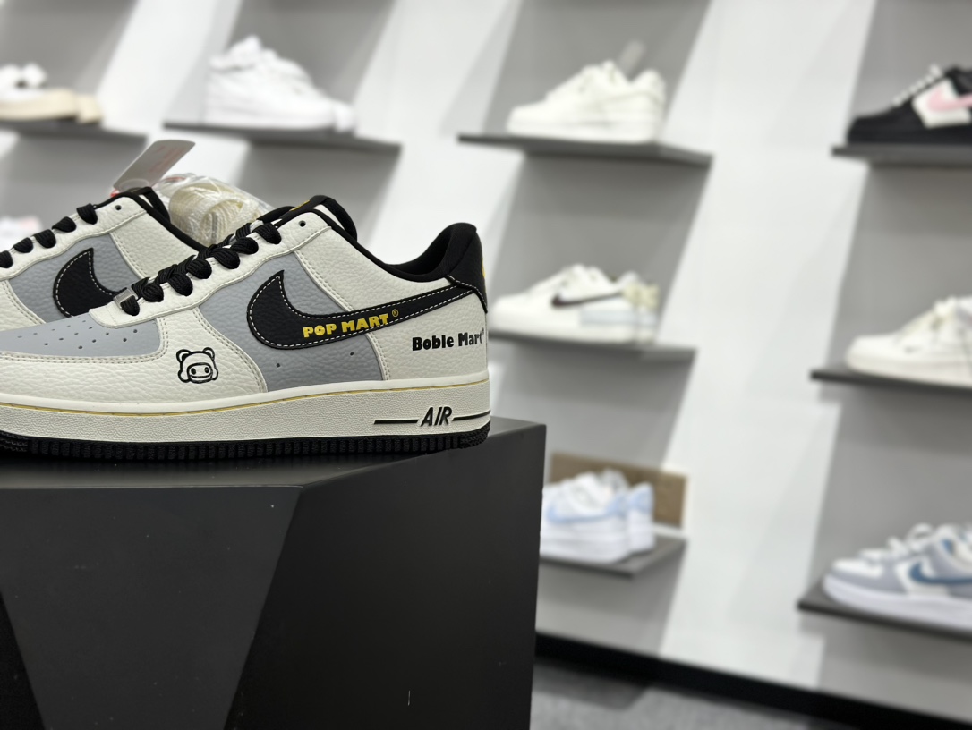 260 Nike Air Force 1 Low 泡泡玛特联名 SC0601-564