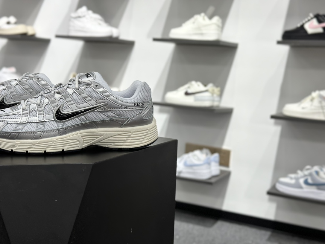 200 Nike P-6000 Initiator Running 耐克INS 复古休闲运动老爹鞋  CD6404-105