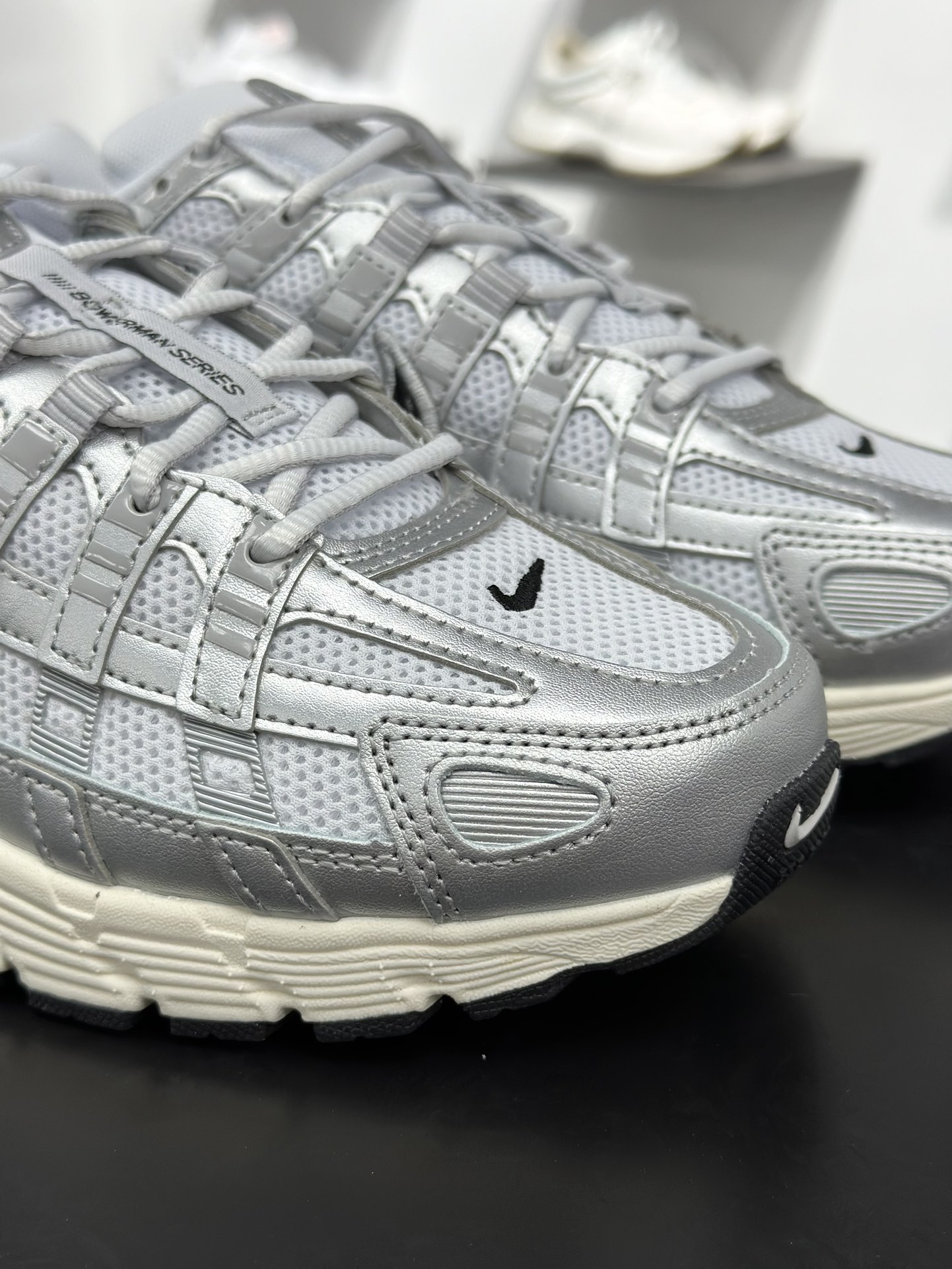 200 Nike P-6000 Initiator Running 耐克INS 复古休闲运动老爹鞋  CD6404-105